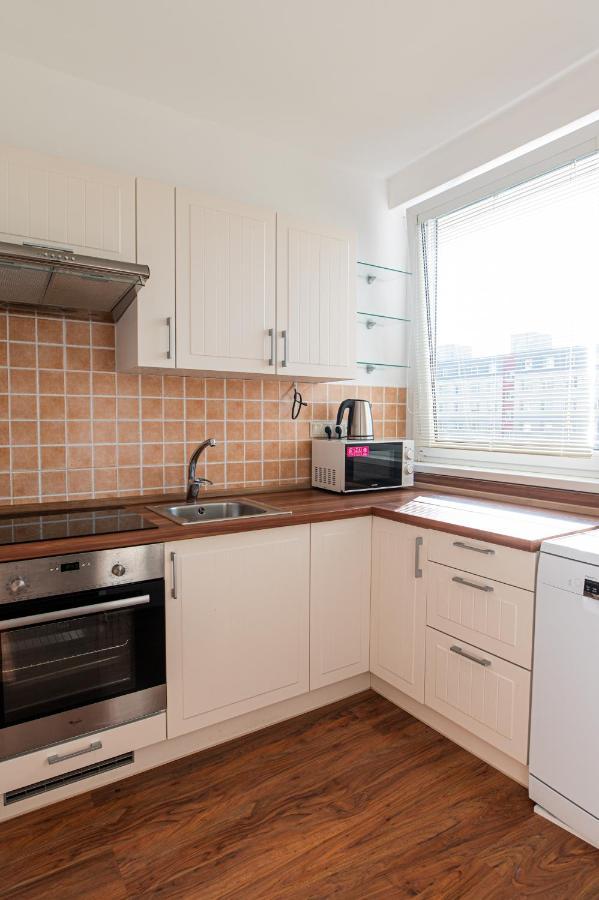 Apartamento Private 1 Km From Center With Kitchen Bratislava