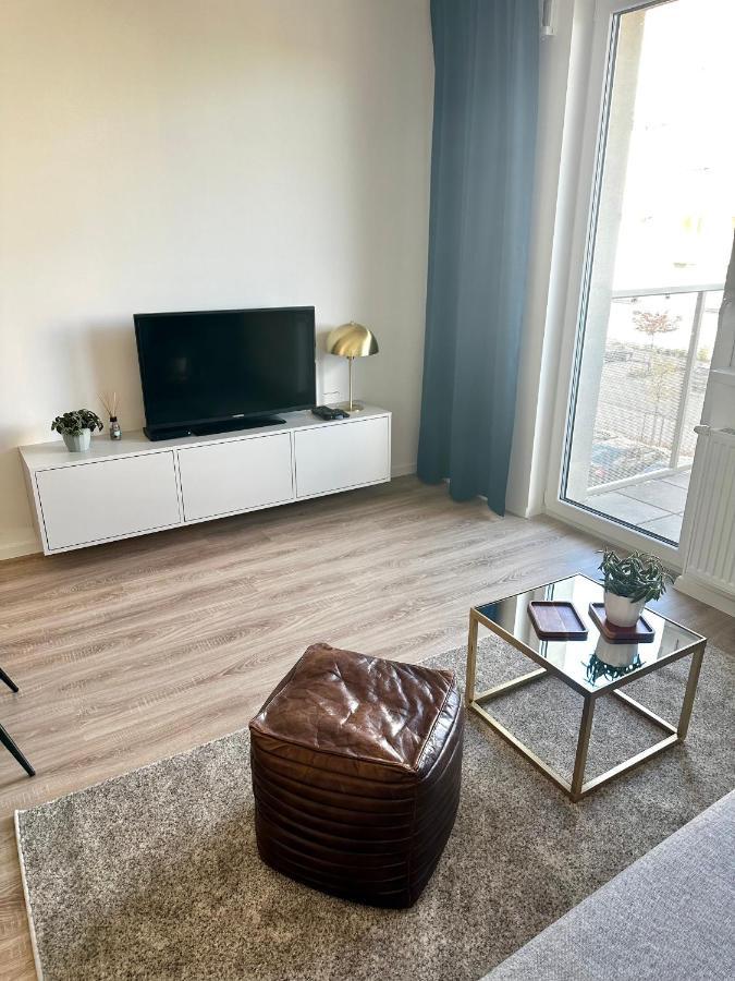 S Klimatizaciou A Balkonom Pri Letisku Bts Apartment Bratislava