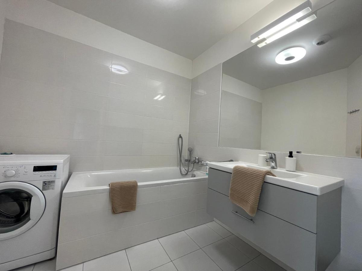 Apartment Sag Panorama Apartment 3 Rooms 19Th Floor Great View Free Parking Bratislava