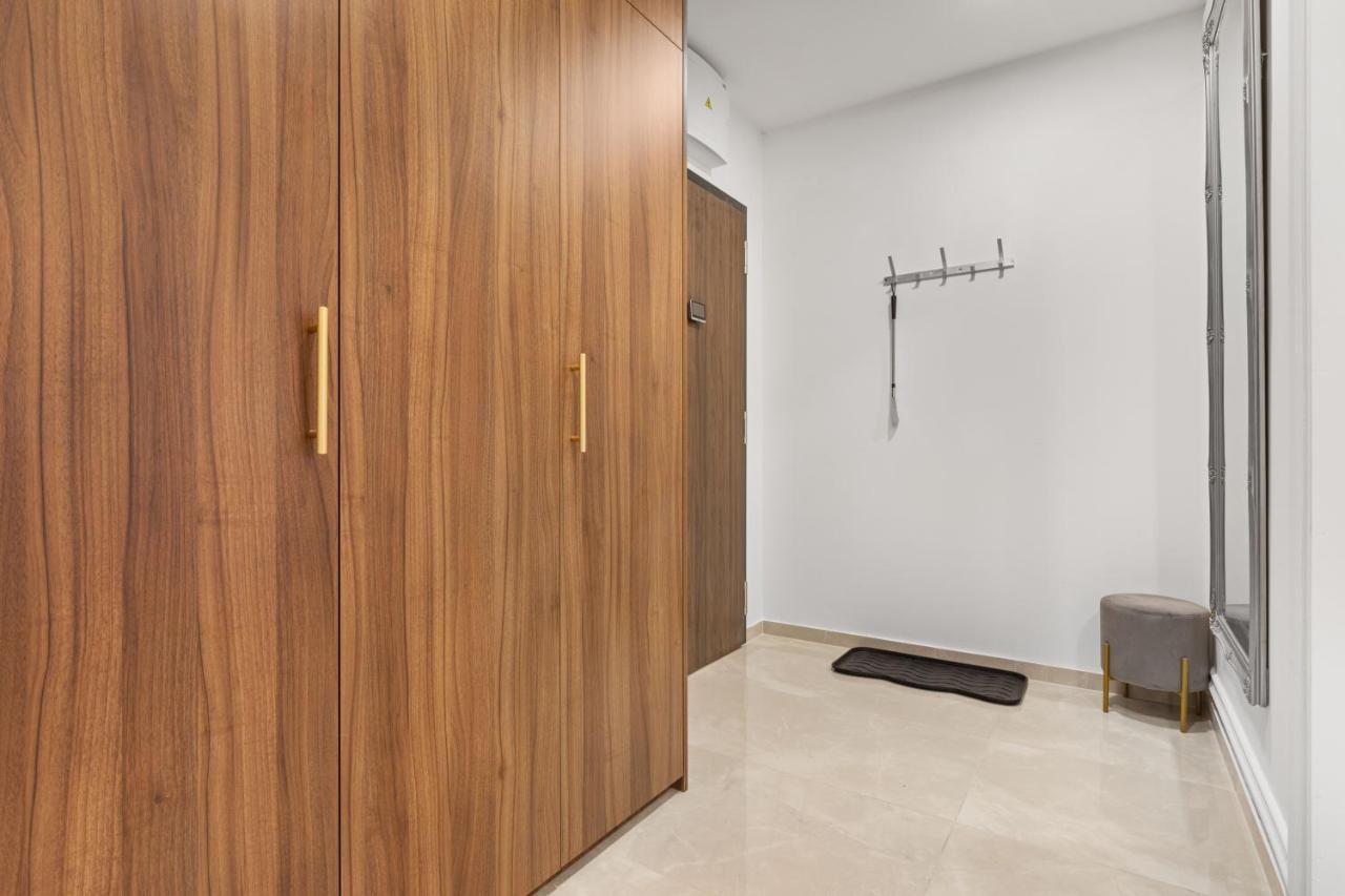 Apartment Lam Jegeho Alej - Jacuzzi - Free Parking Pressburg