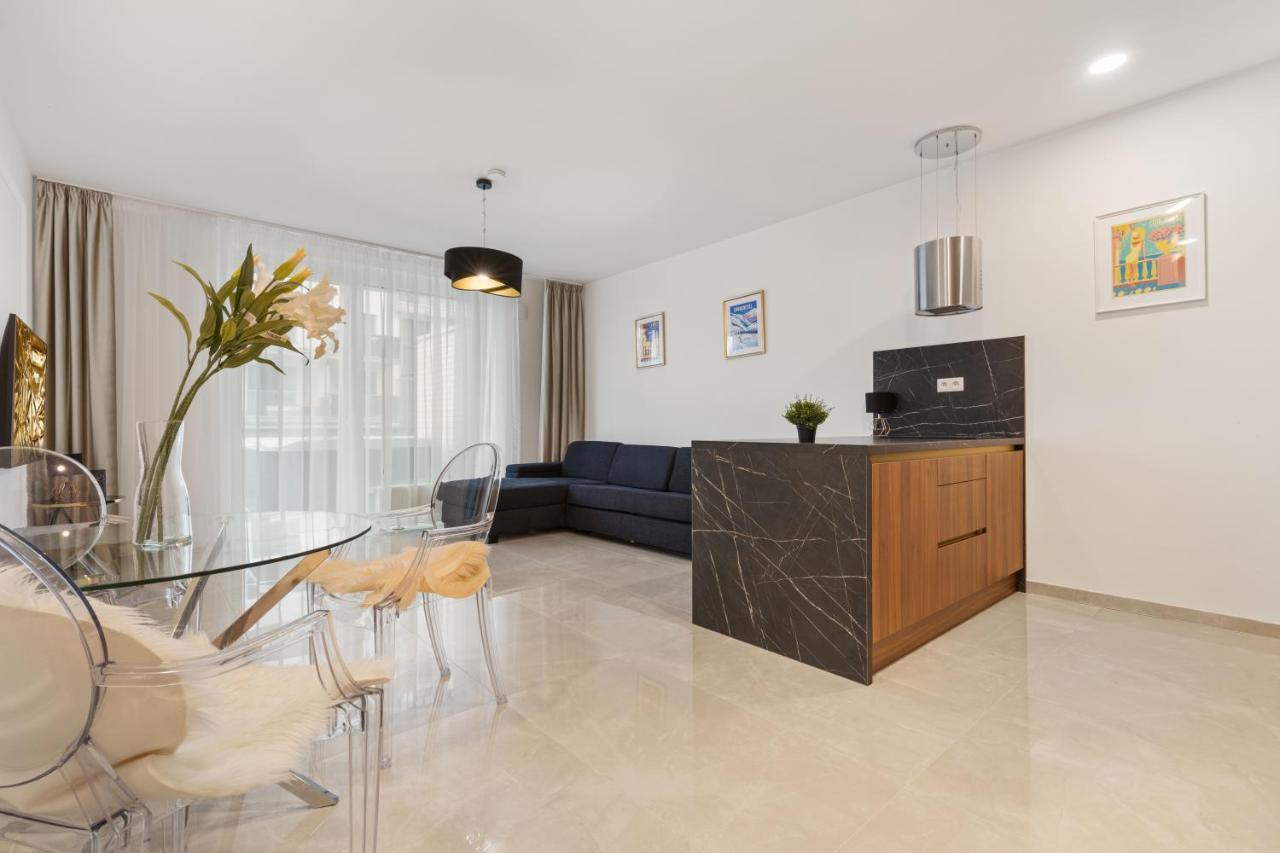 Apartment Lam Jegeho Alej - Jacuzzi - Free Parking *
