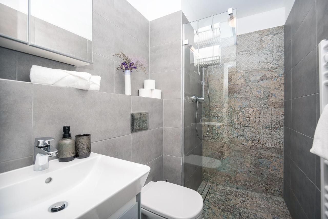 Center - Modern & Elegant Apartment