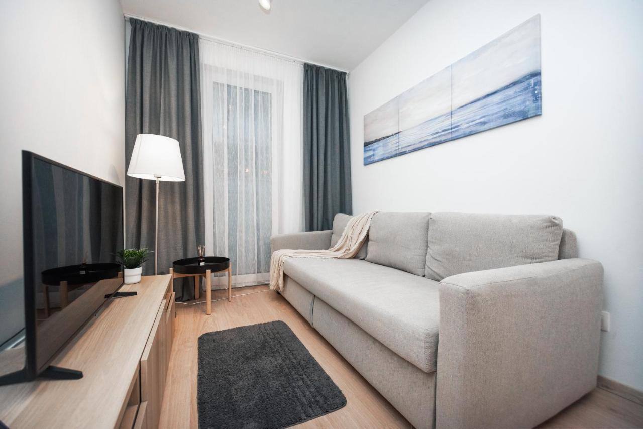 Apartment Center - Modern & Elegant
