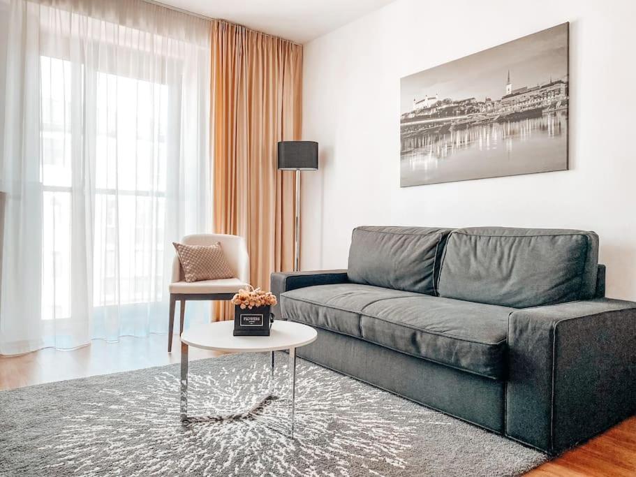 Cozy Next To Presidential Palace Apartamento *