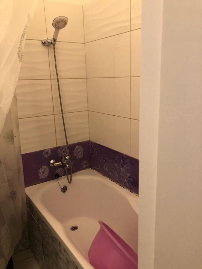 1 - Izbovy S Kupelnou Bratislava