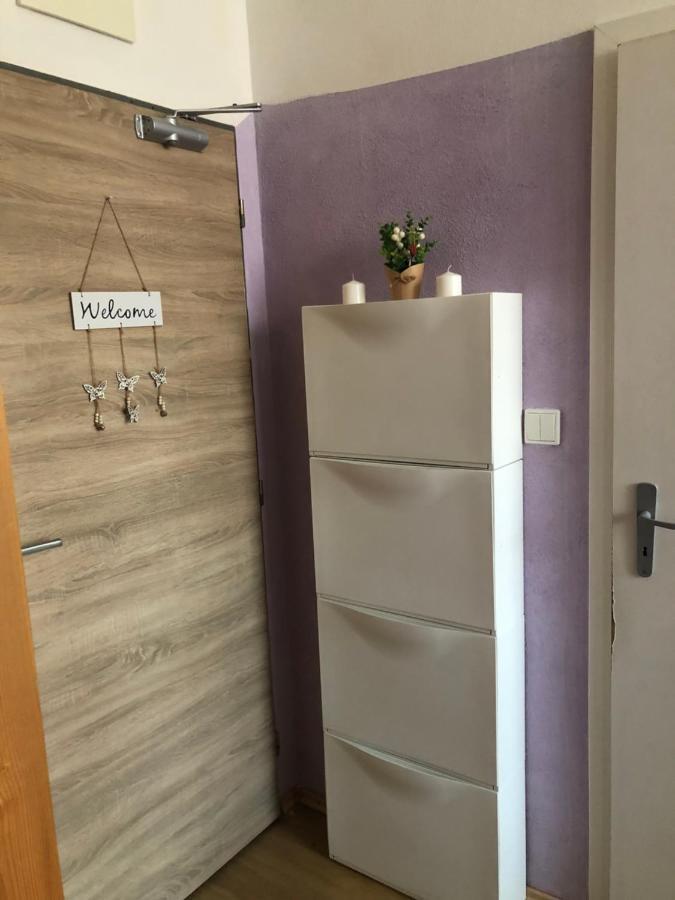1 - Izbovy S Kupelnou Bratislava