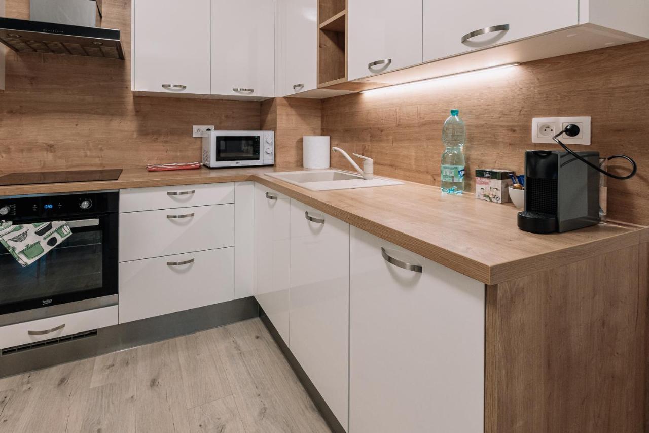 Skau Dunajska 58a Apt3