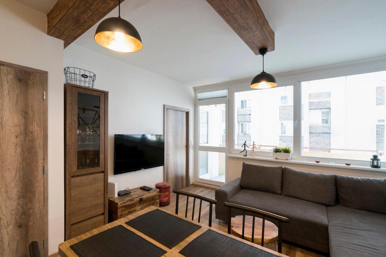 Apartment Stylish Centrally Located 1br With Parking Bratislava