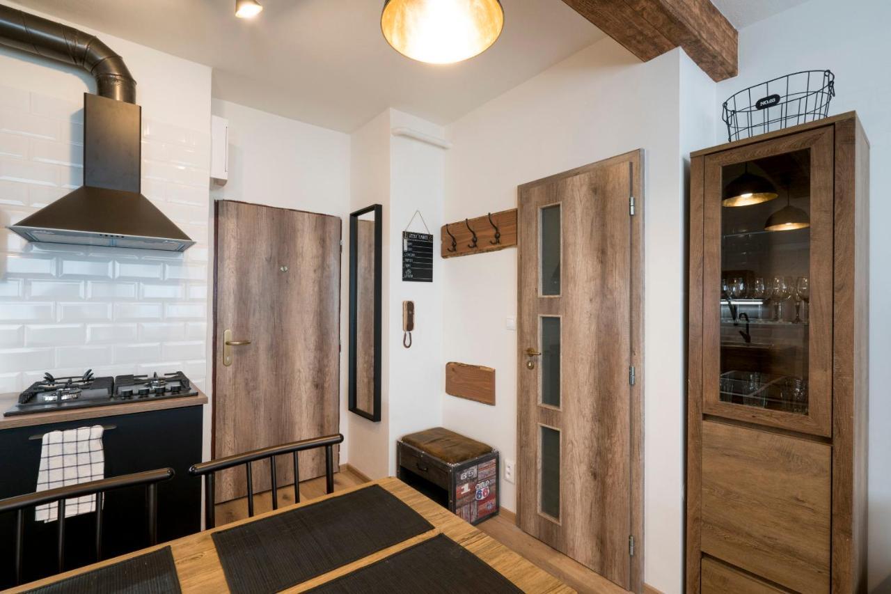 Apartment Stylish Centrally Located 1br With Parking Bratislava