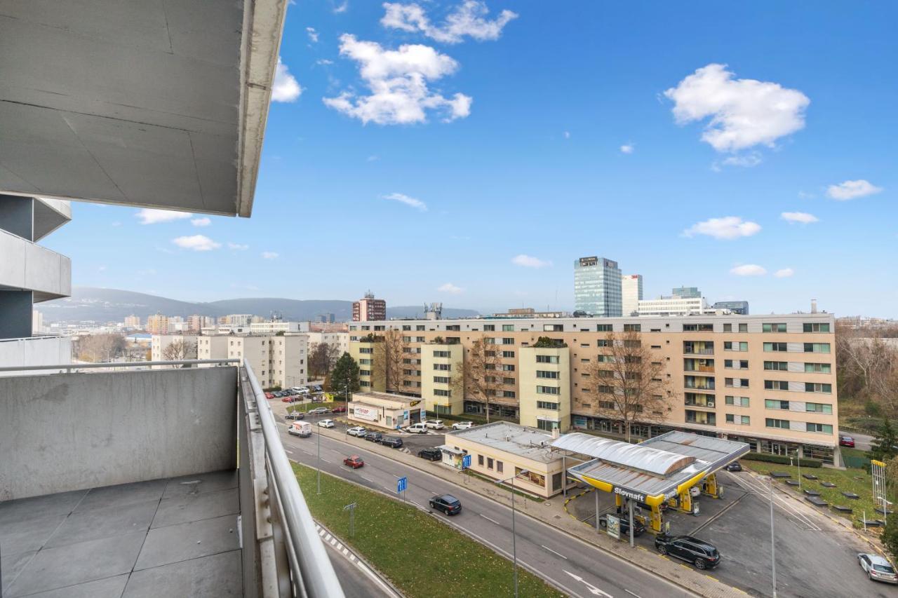 Lam Stadium 2 - Terrace Apartment *
