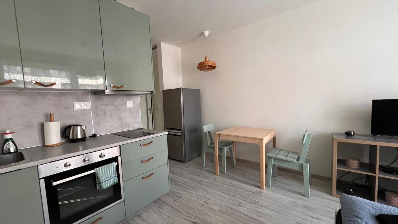 Air Conditioned 1 Apartment, Slnecnice Apartment Bratislava