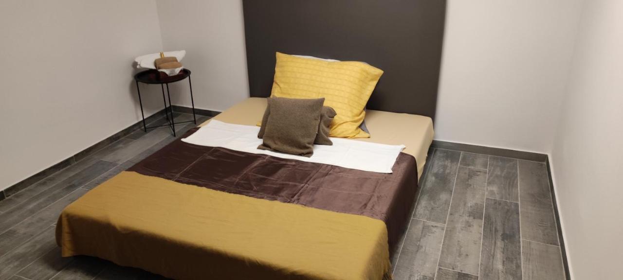 O5 * Bratislava
