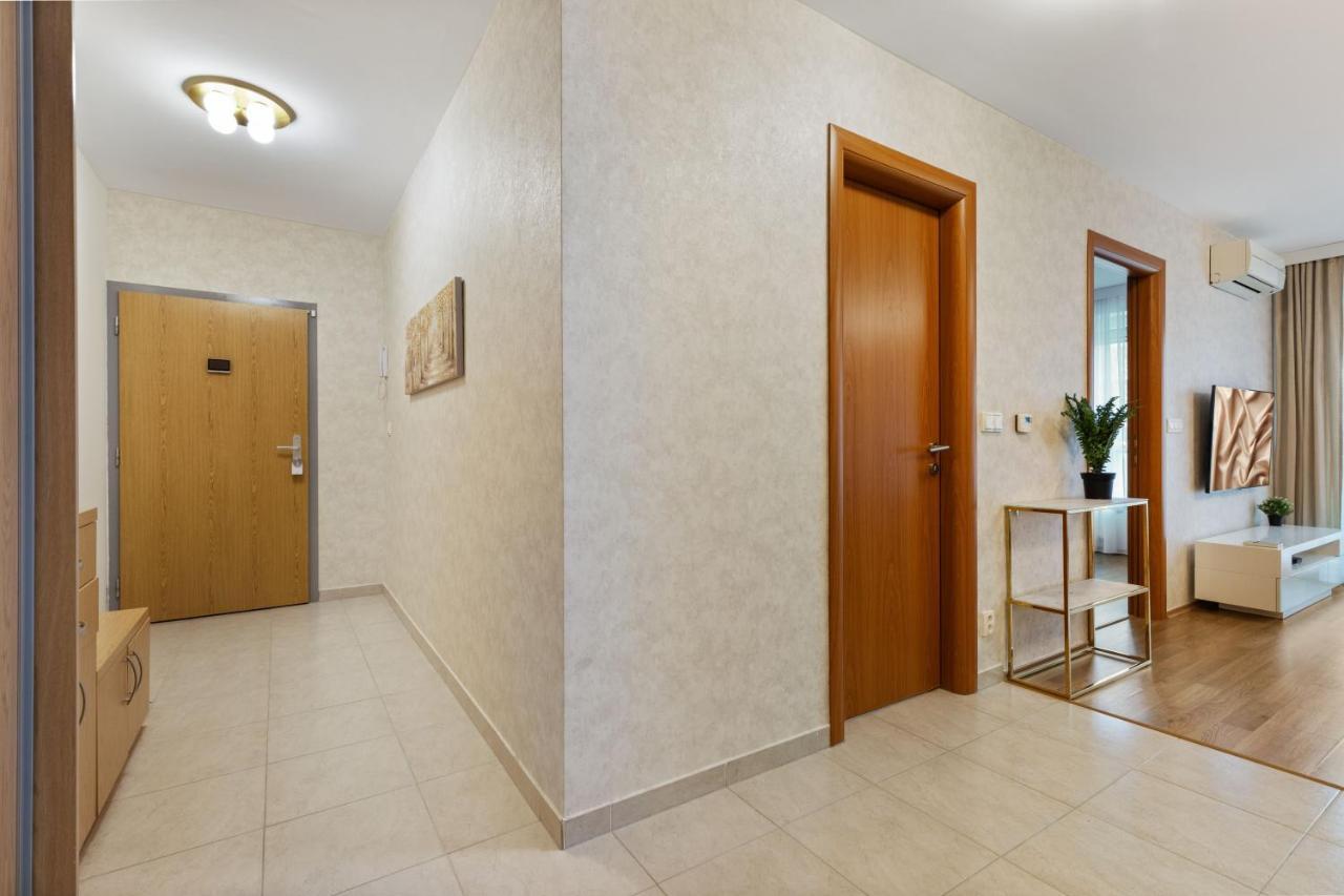 Apartment Lam Eden Park W Free Parking