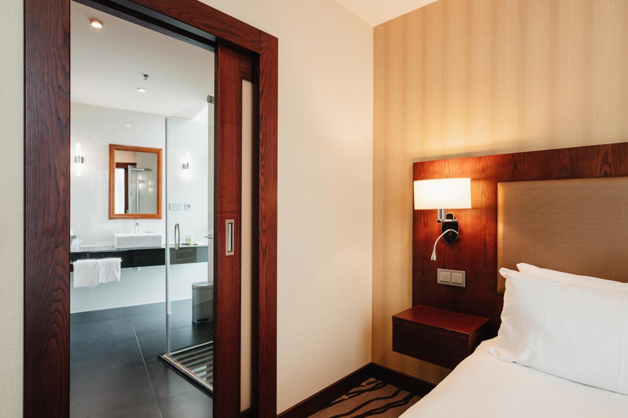 Doubletree By Hilton Hotel