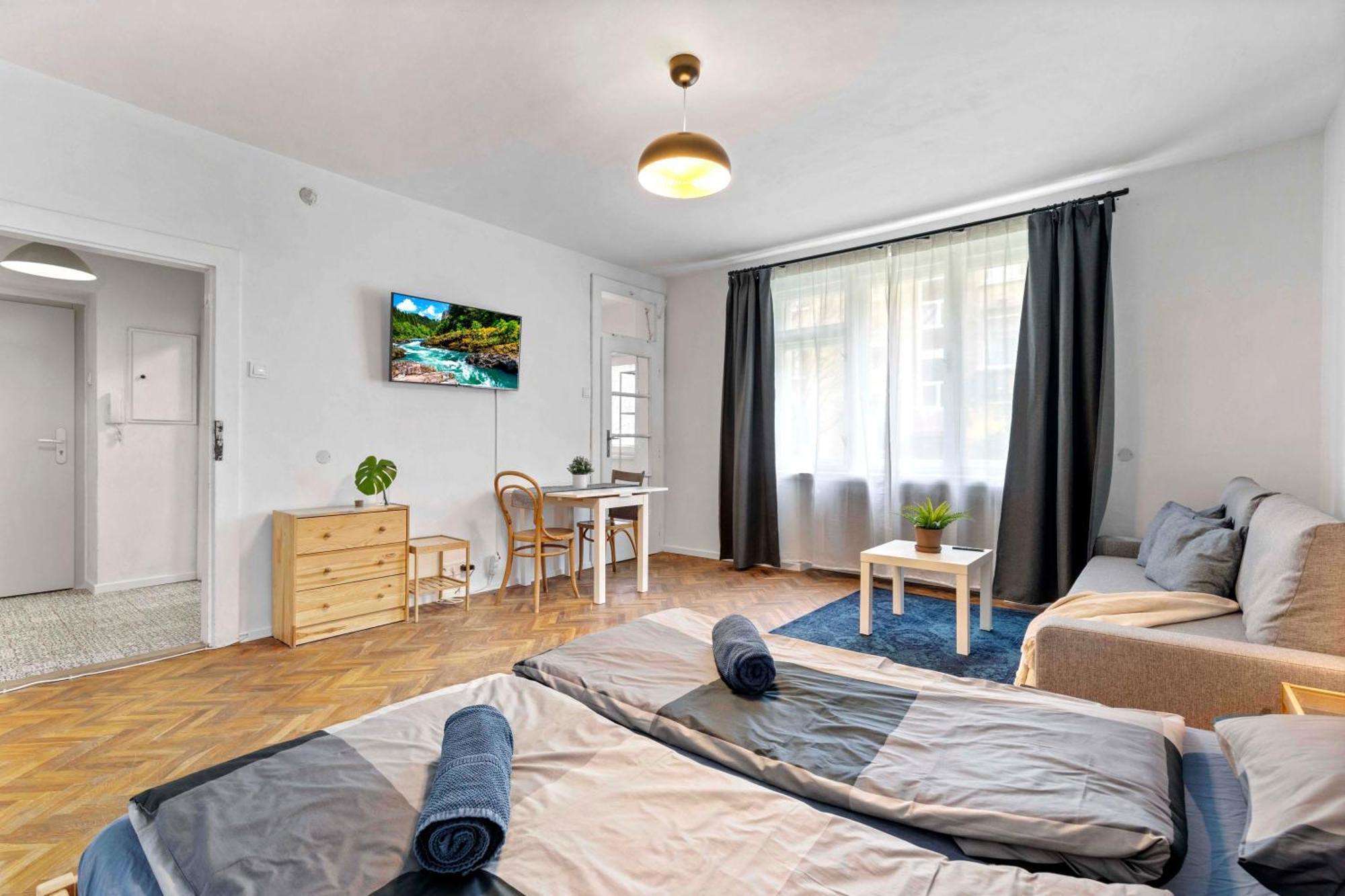 Cosy 10 Min Center Apartment *