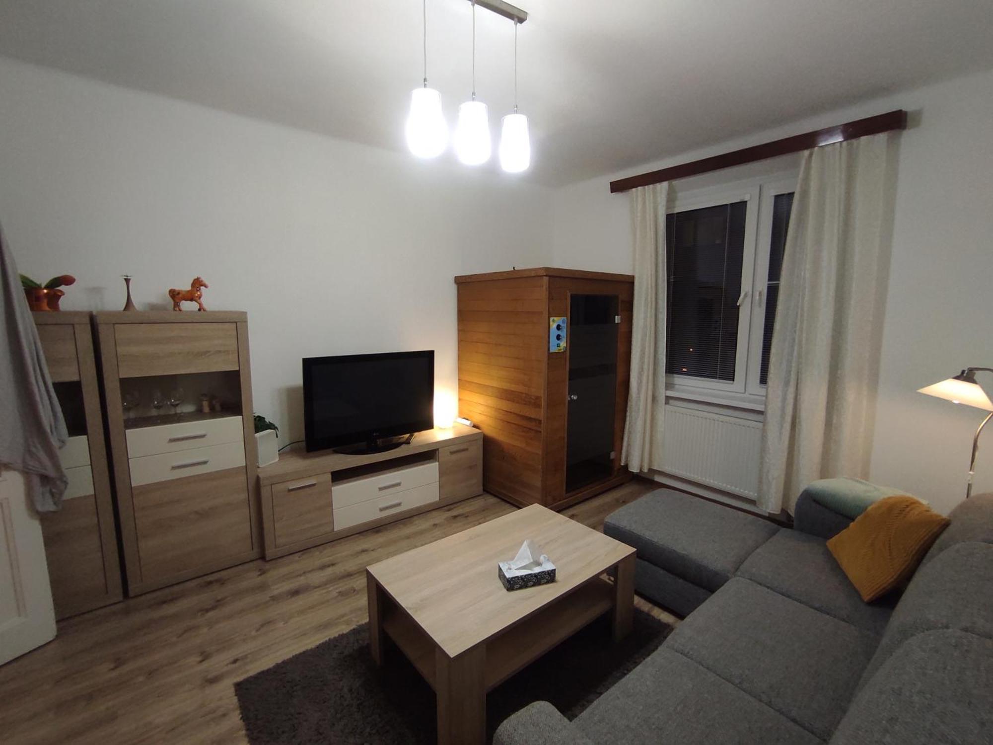 Silent Flat With Sauna In The Centre Of Bratislava, 7min Walking Distance To Downtown *