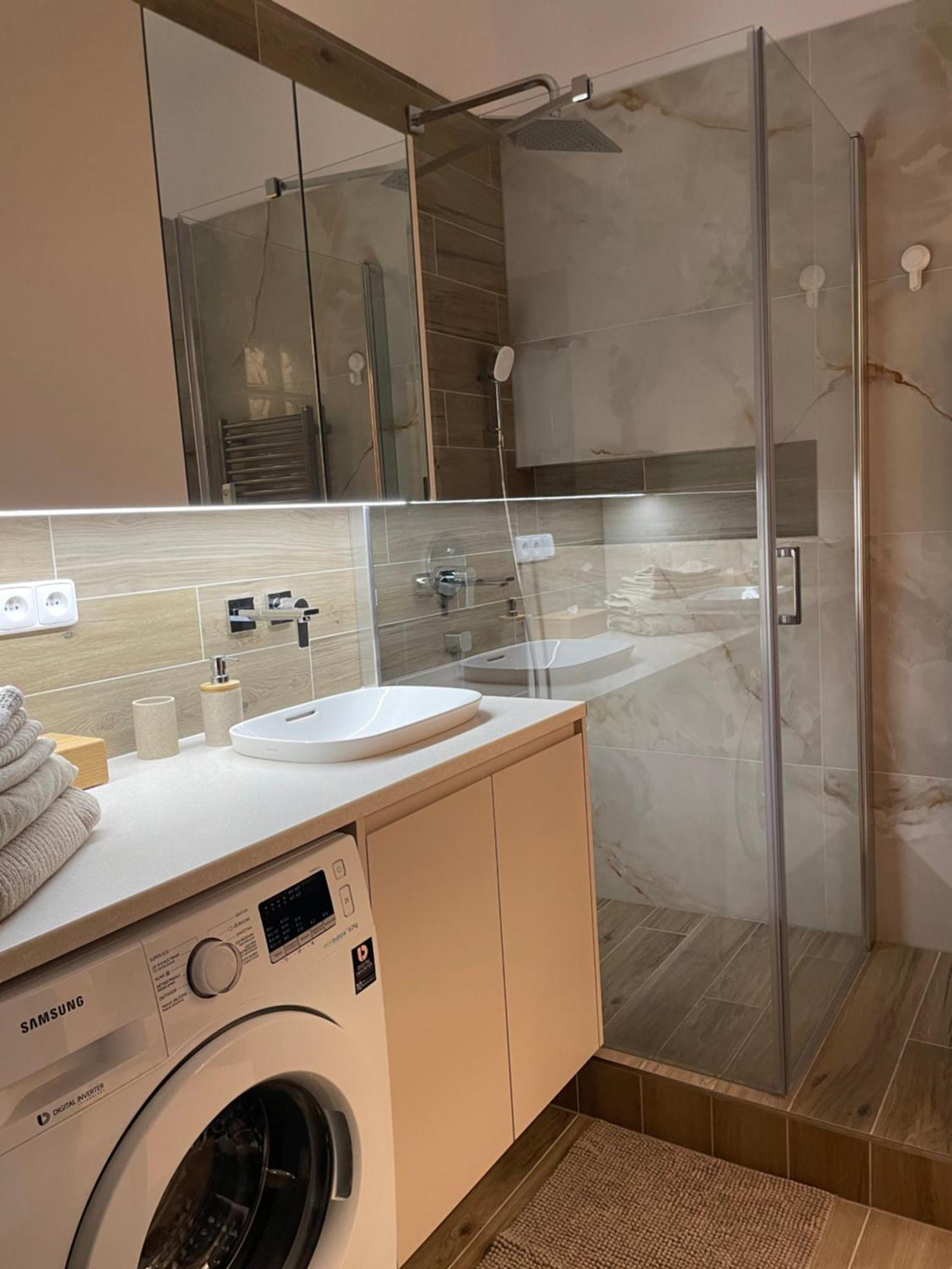 Castle View With Free Parking Apartment Bratislava
