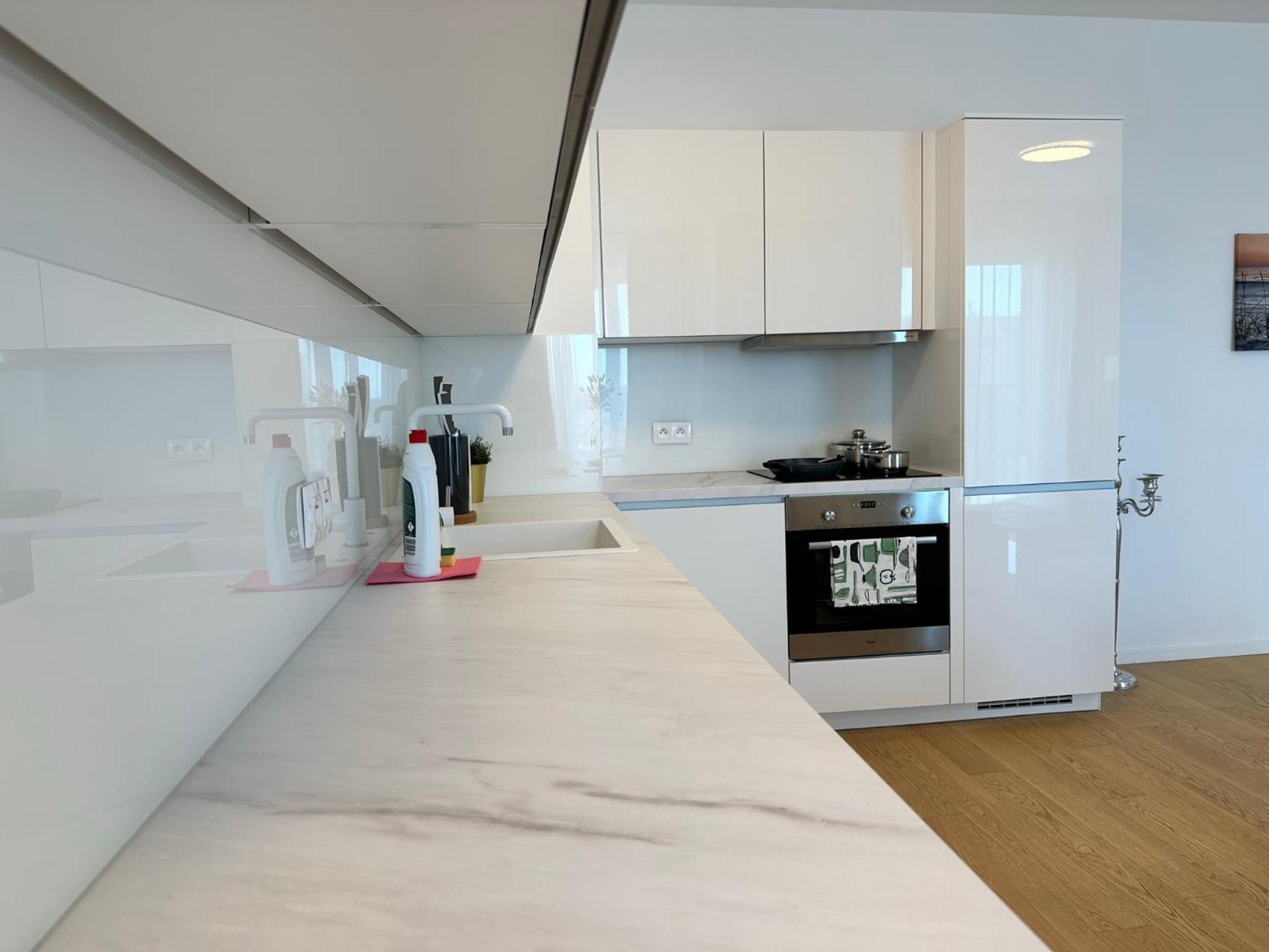 Apartment Vyhlad Na Mesto, 24. Poschodie, Free Parking *