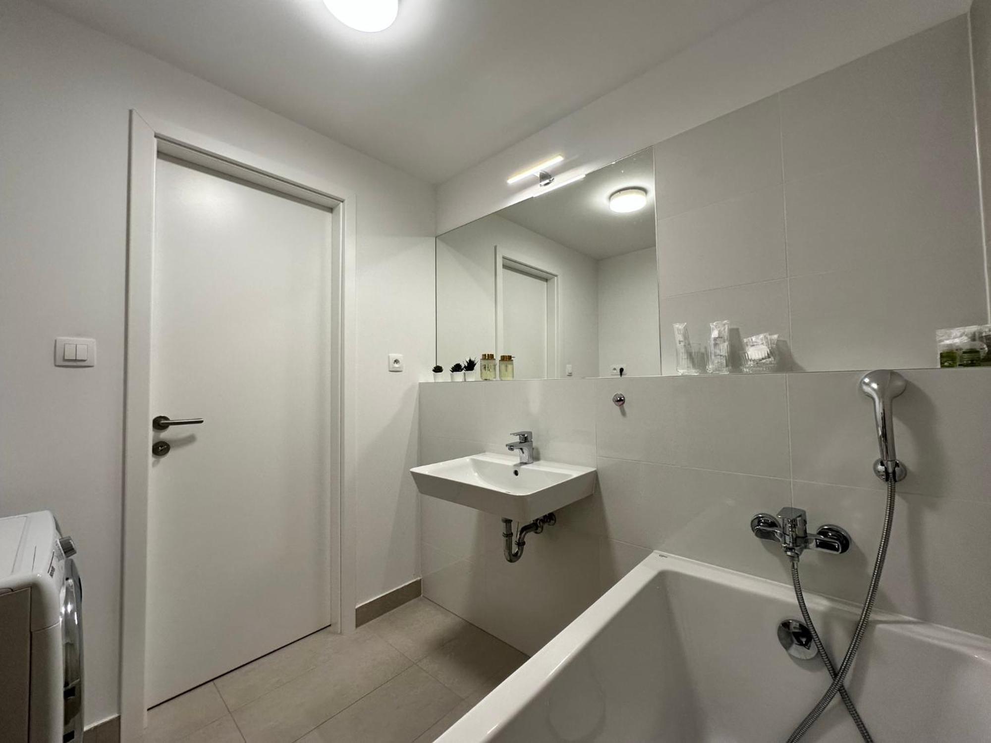 Vyhlad Na Mesto, 24. Poschodie, Free Parking * Bratislava