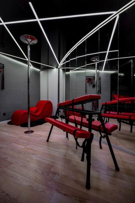 Bdsm V Bratislave -adults Only Apartment Pressburg
