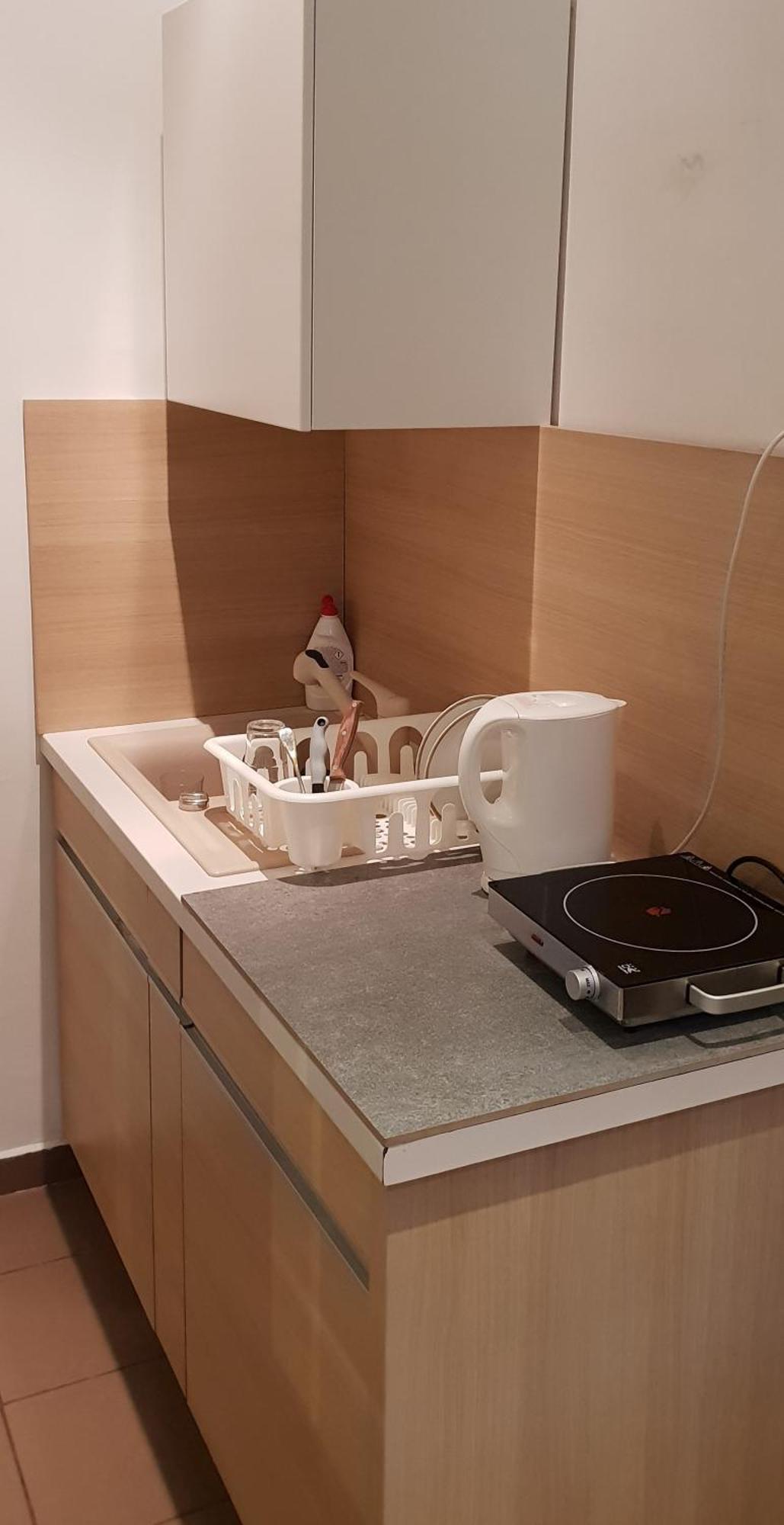 Romantic Flat