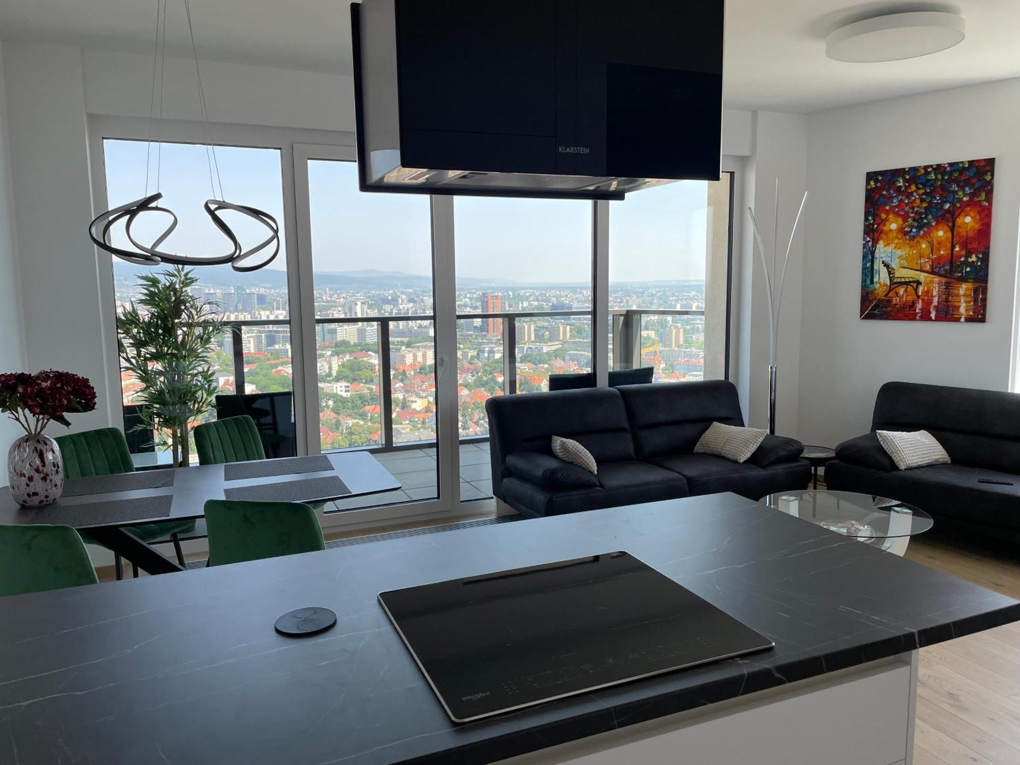 View From 30. Floor, Parking Price Included * Bratislava