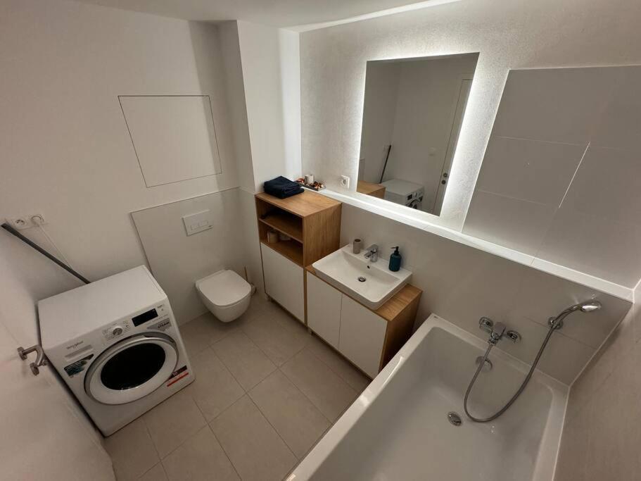Danubius 1705 Apartment Bratislava