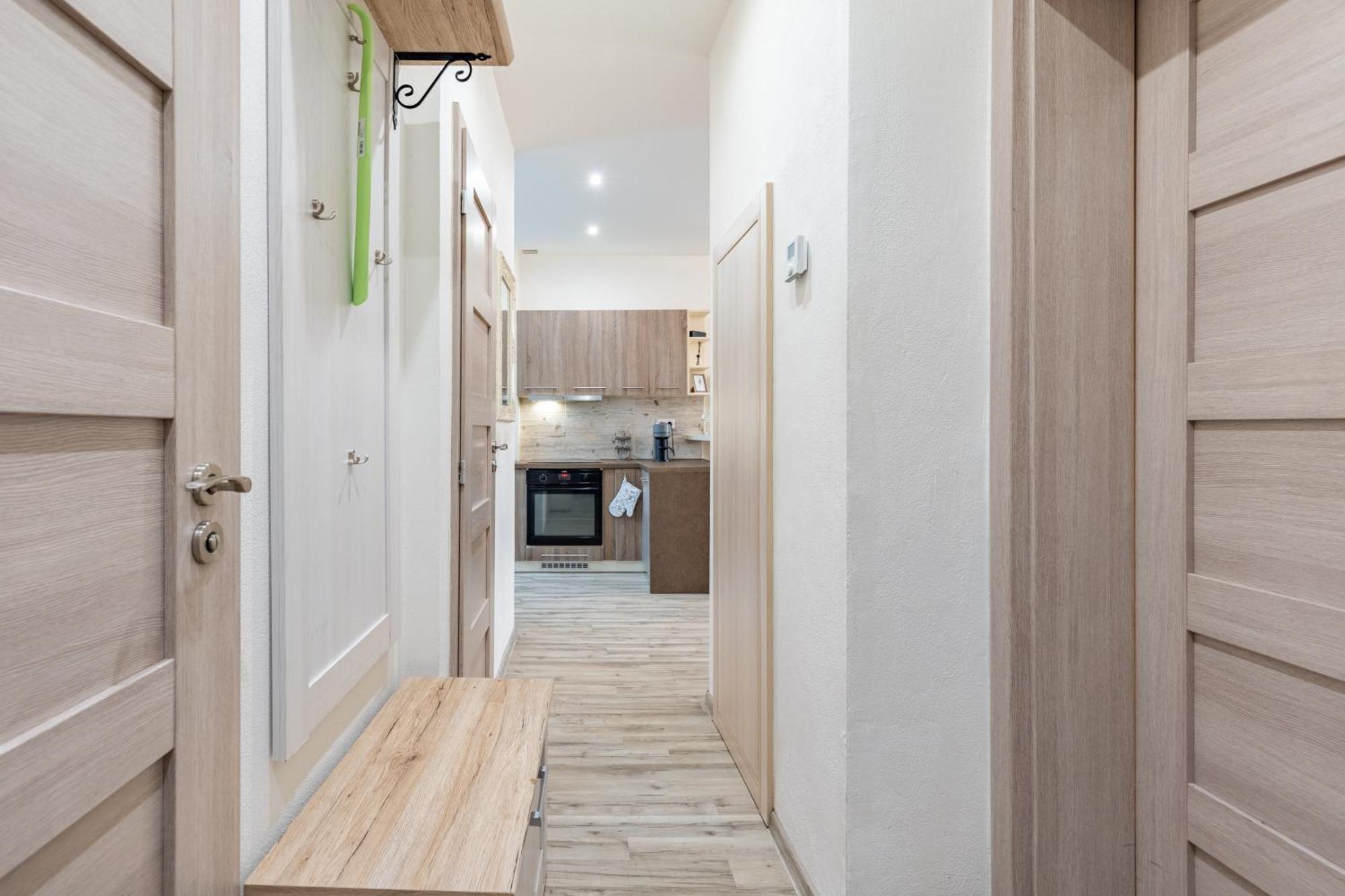 Appartamento Charming Flat, Steps From Castle - Historic Part *