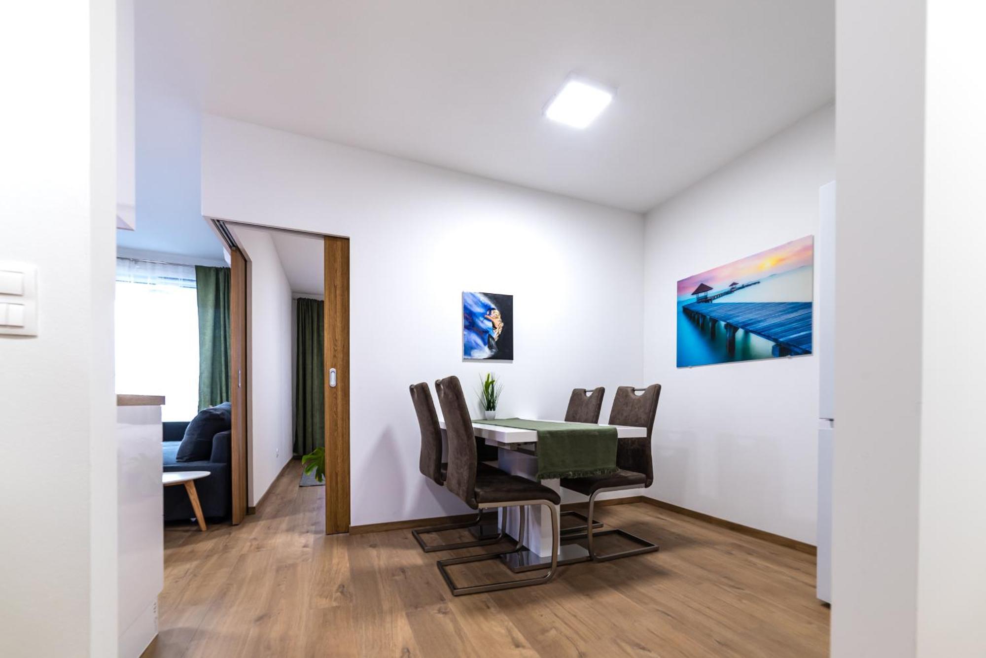 Apartment Mickiewiczova Free Parking By Veronika & Jano *