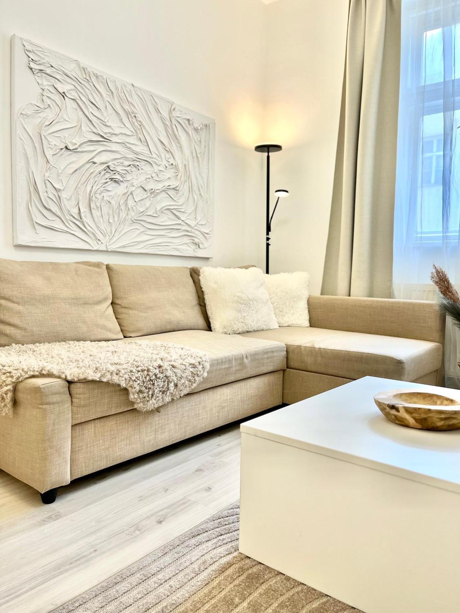 Apartment Bond Old Town Bratislava