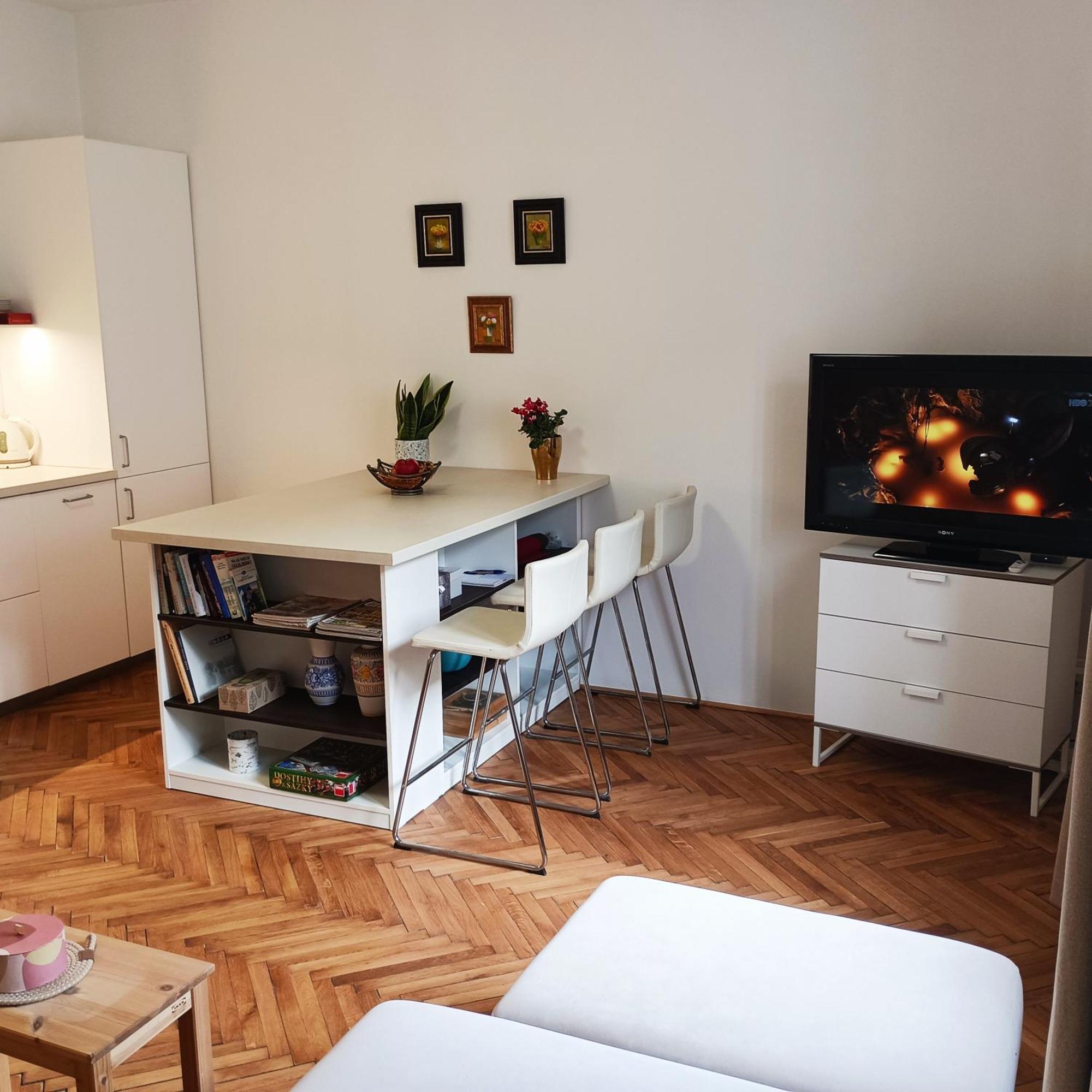 Mona Lisa Apartment *
