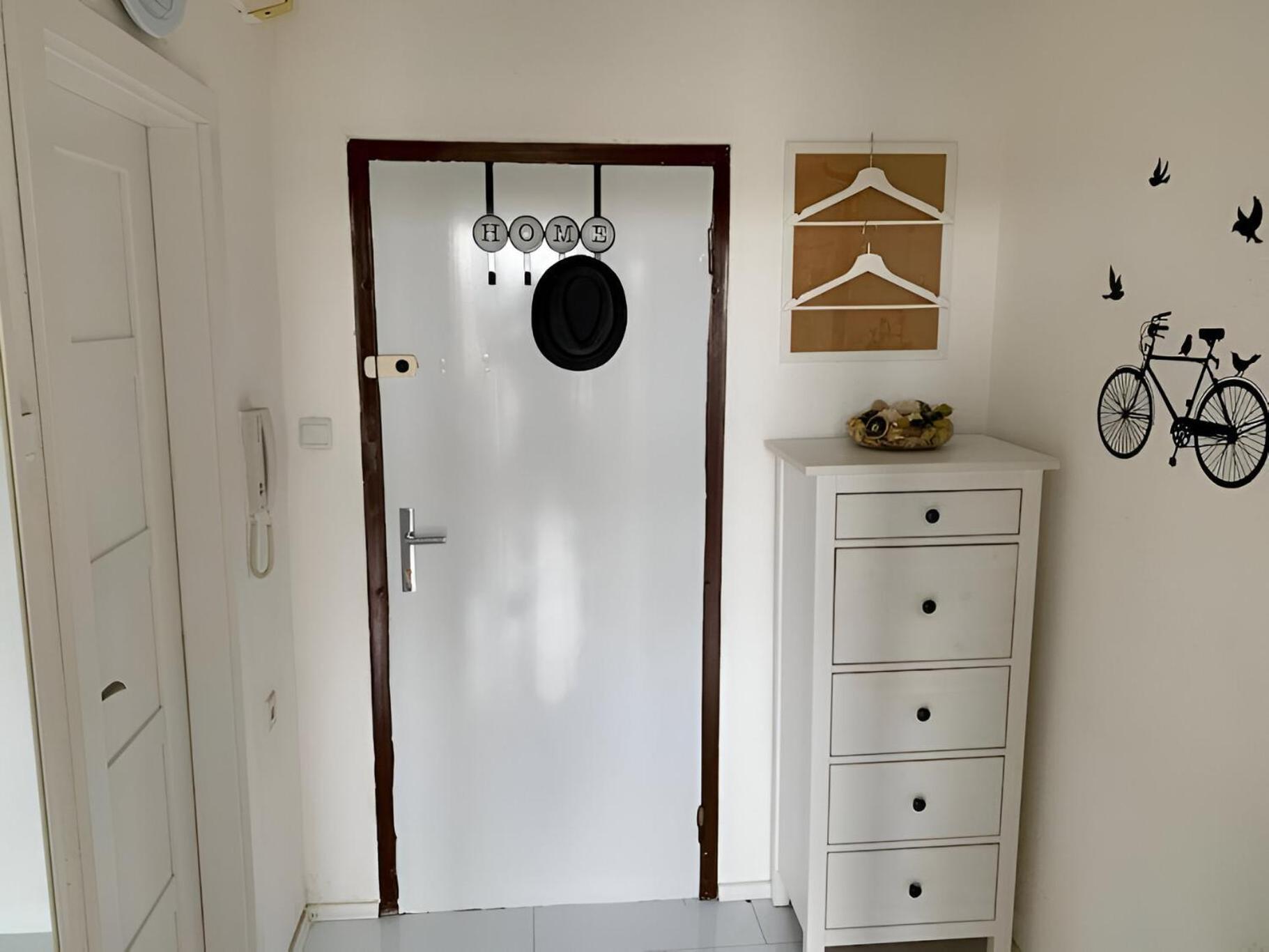 Park View Center Location With Balcony *