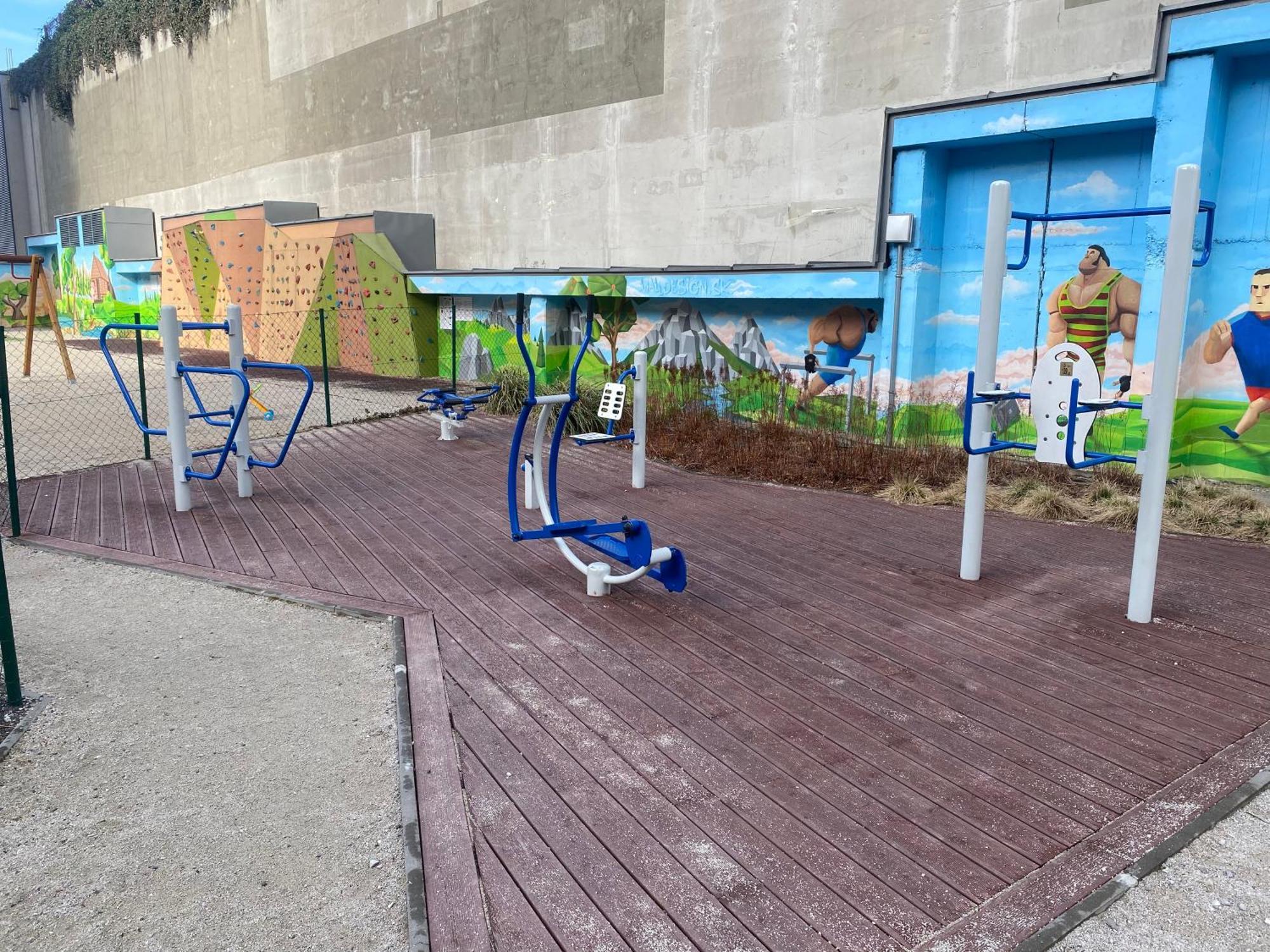 Citypark Apartment, Free Parking & Ac Apartment