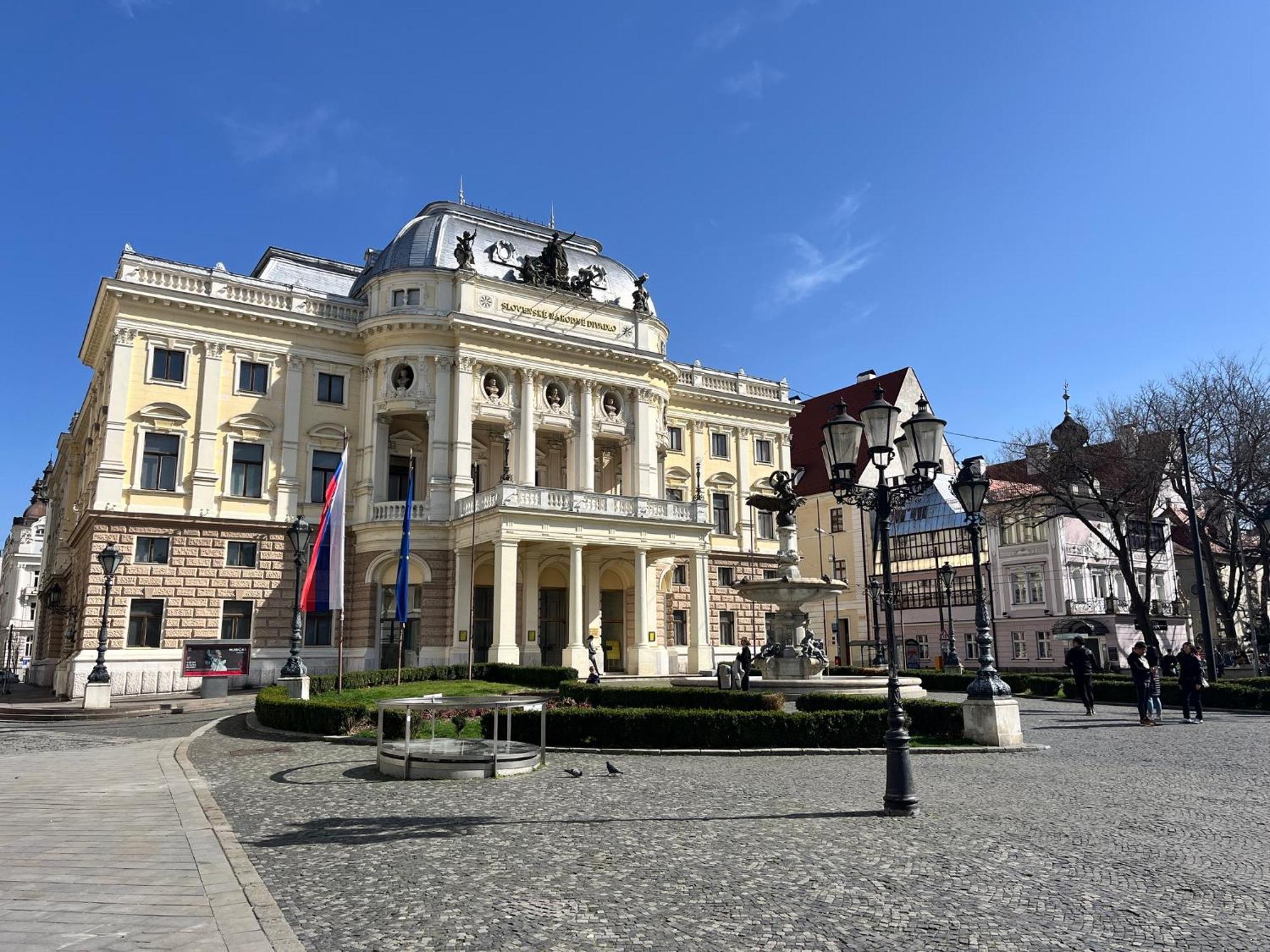 Revon Art-deco Laurinska * Bratislava