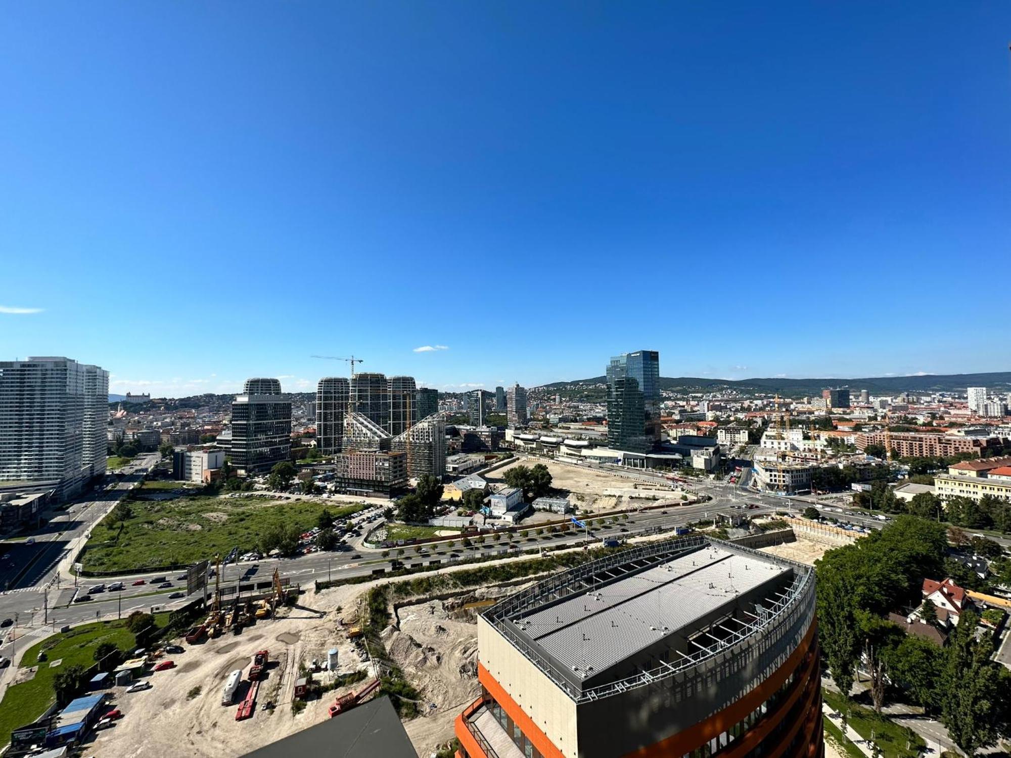 Vyhlad Na Mesto, 24. Poschodie, Free Parking Apartment Bratislava