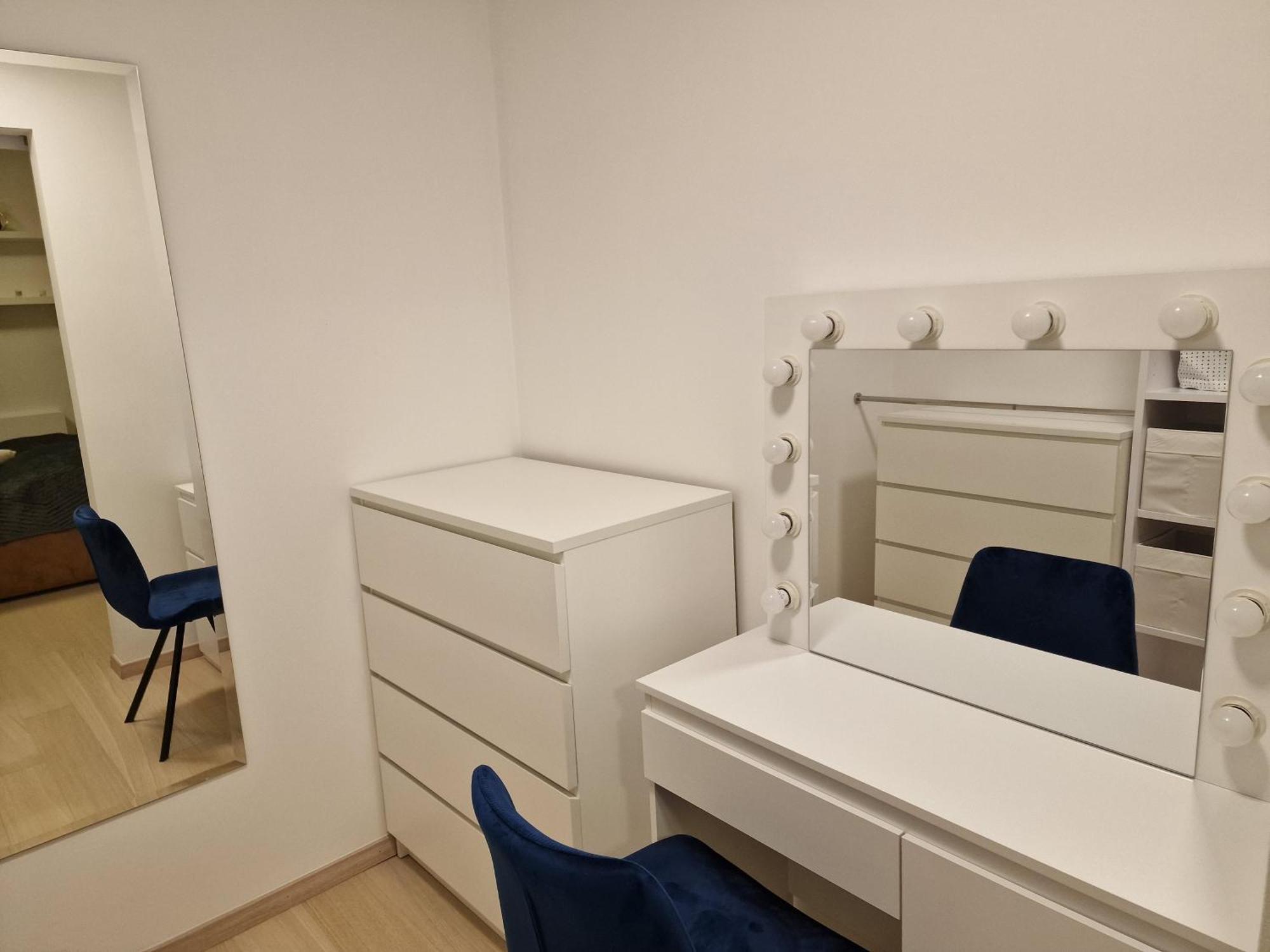Blue Elegance Sky Park With Parking Apartment Bratislava