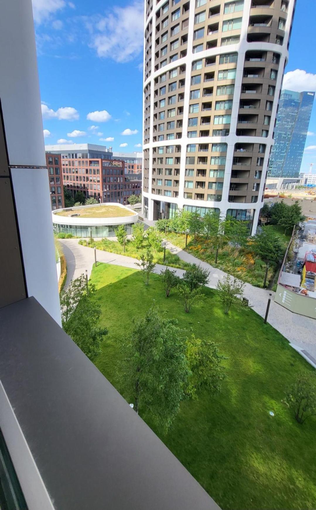 Apartment Blue Elegance Sky Park With Parking