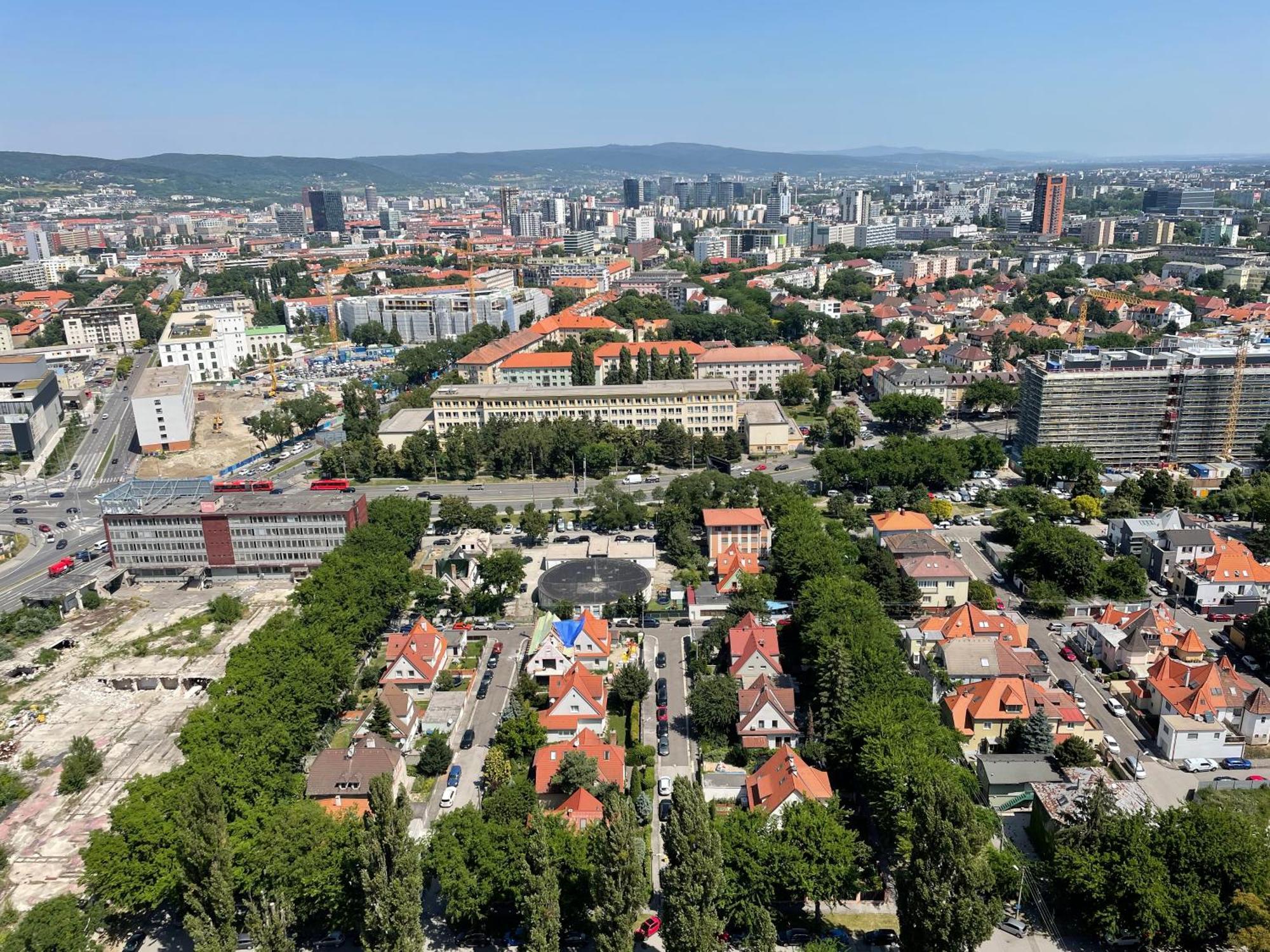 Appartamento View From 30. Floor, Parking Price Included