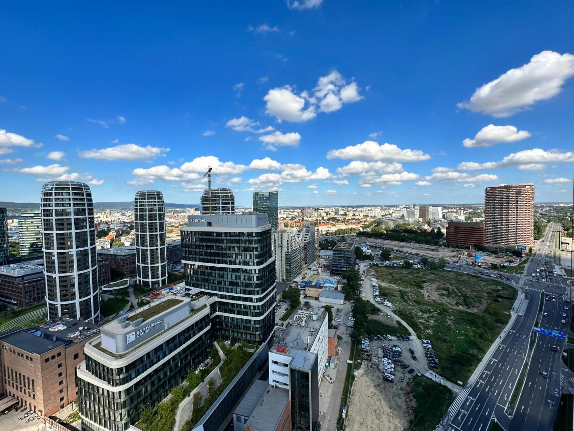 View From 27th Floor, Free Parking, Keyless * Bratislava