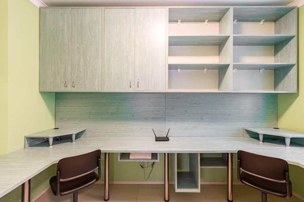 Apartment Urban Haven: Blissful Living In *
