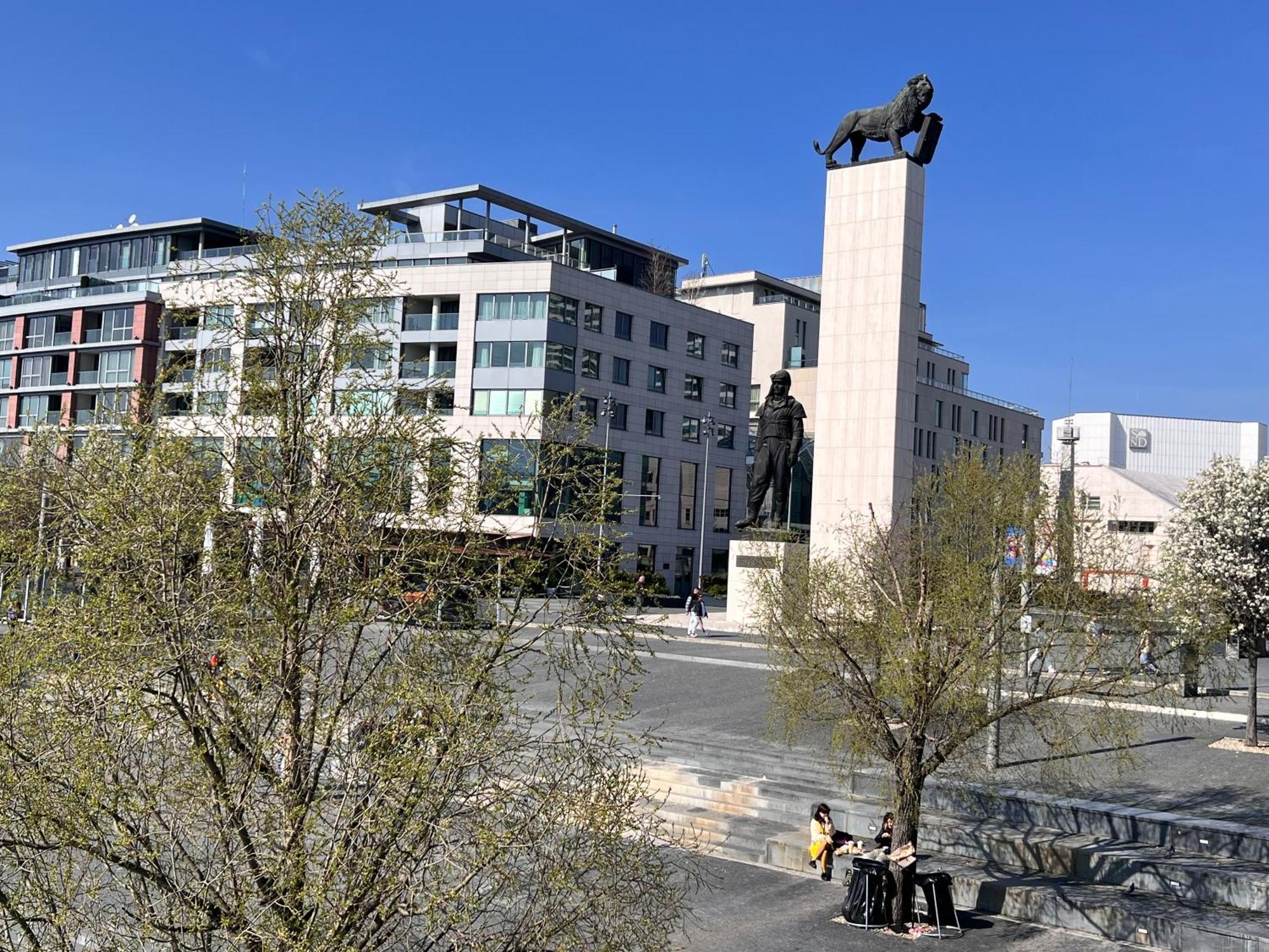 Faro Eurovea * Bratislava