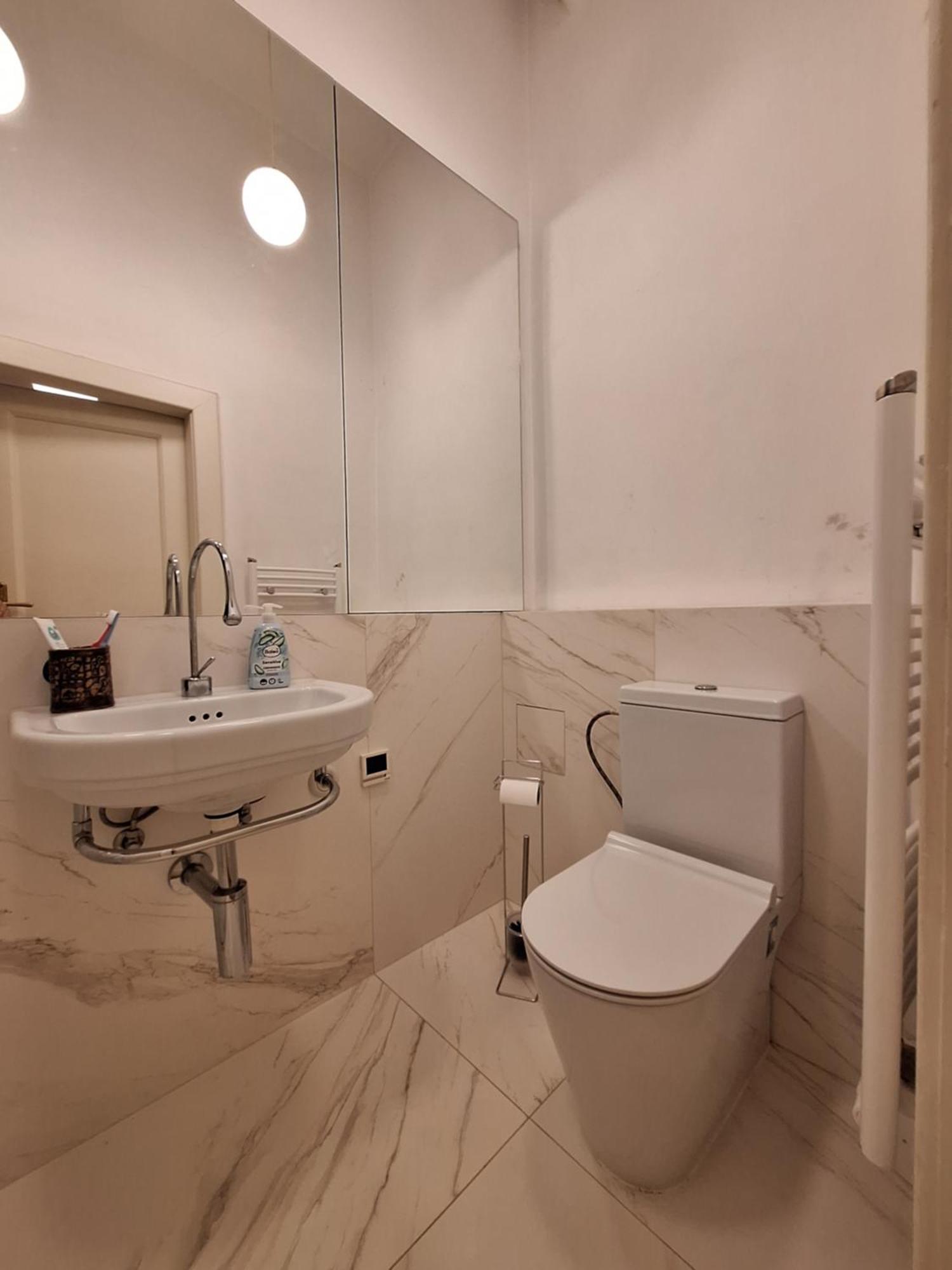 Sarlot Apartment *