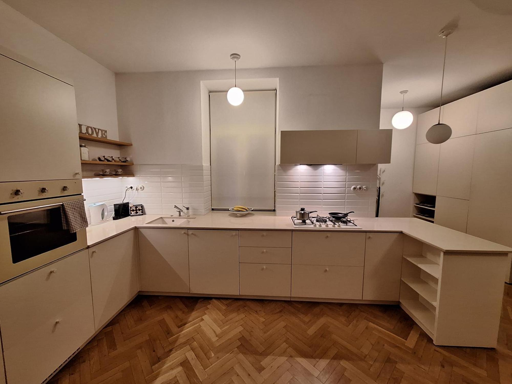 Apartment Sarlot *
