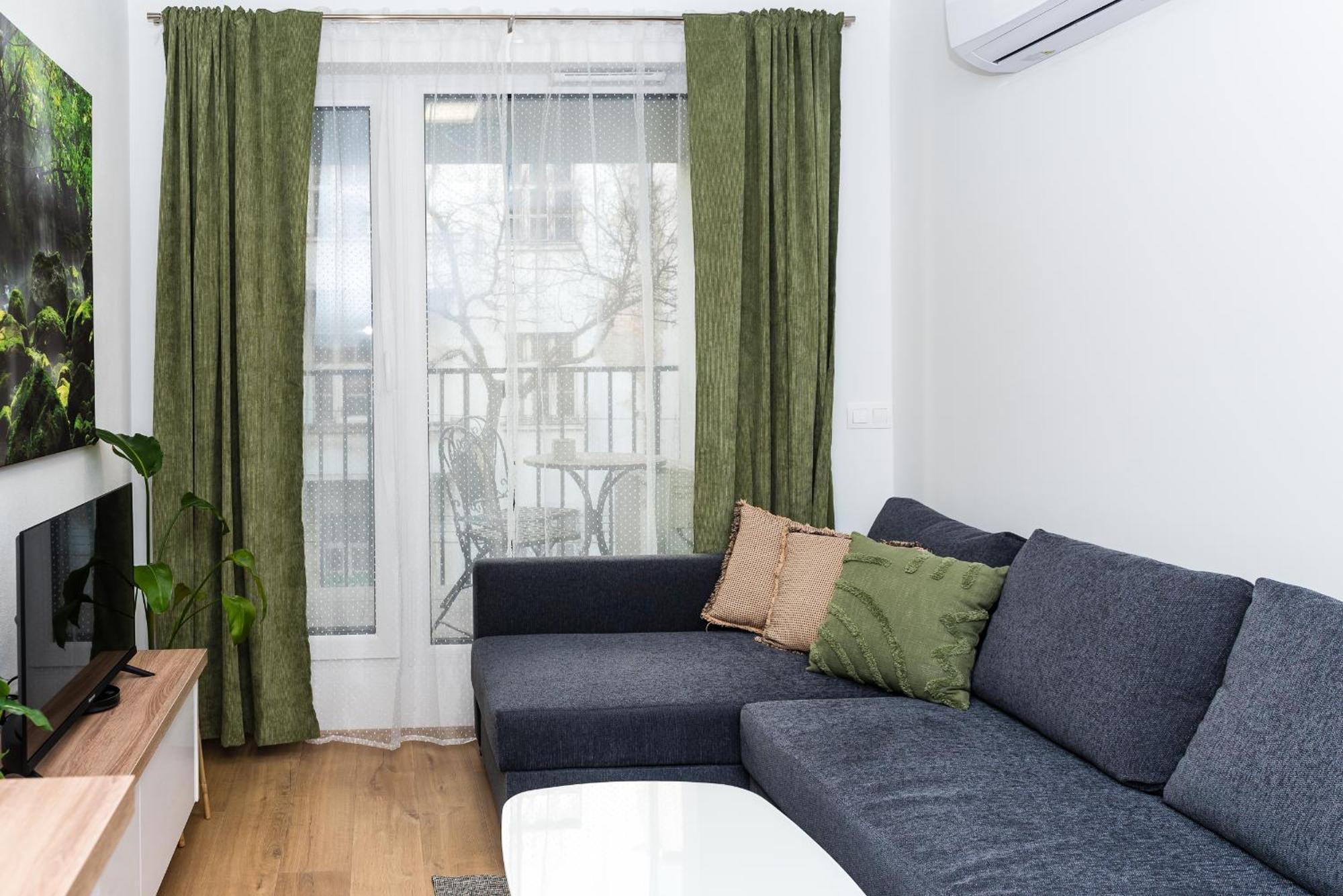 Apartment Mickiewiczova Free Parking By Veronika & Jano