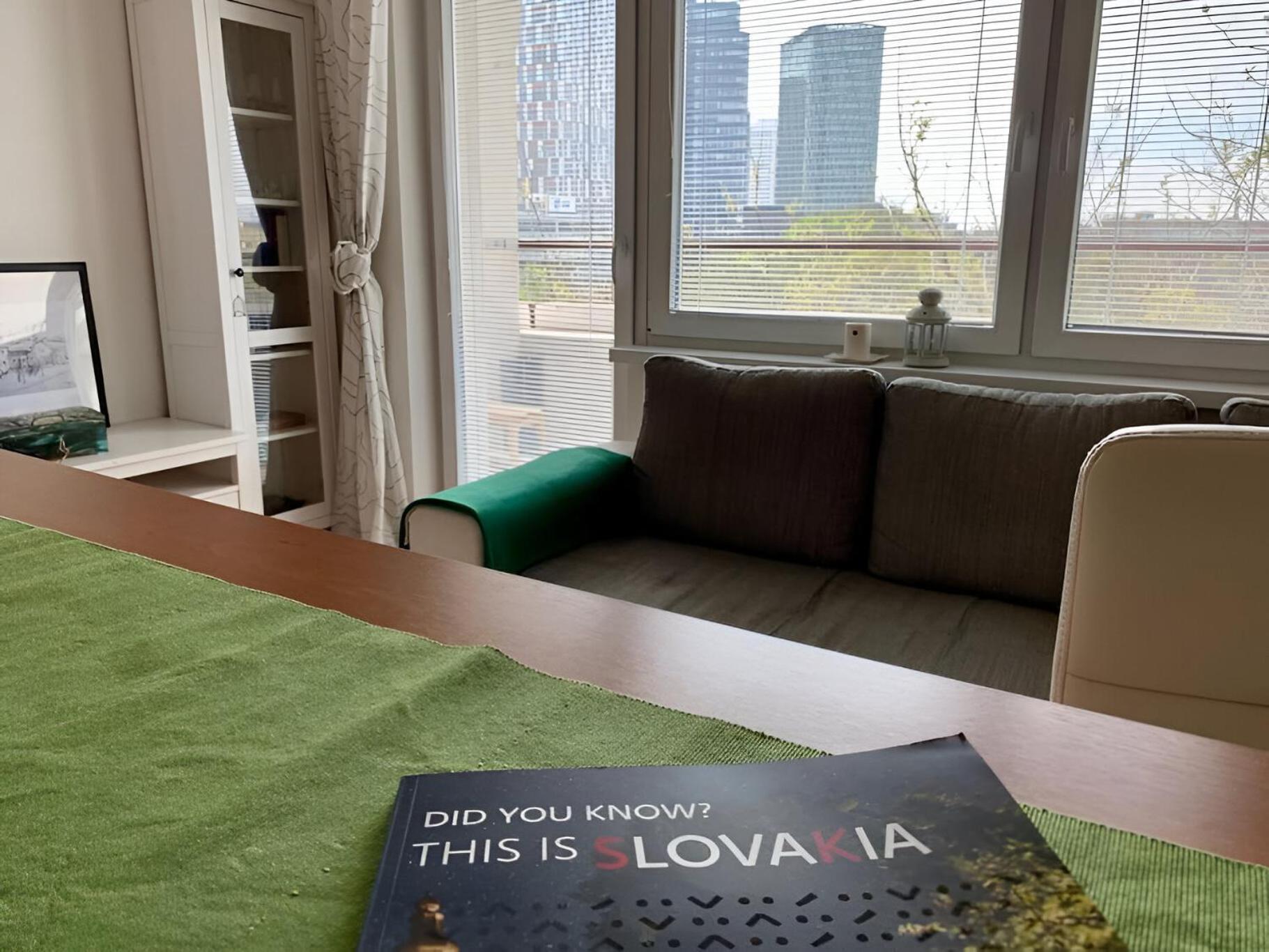 Apartment Park View Center Location With Balcony Bratislava