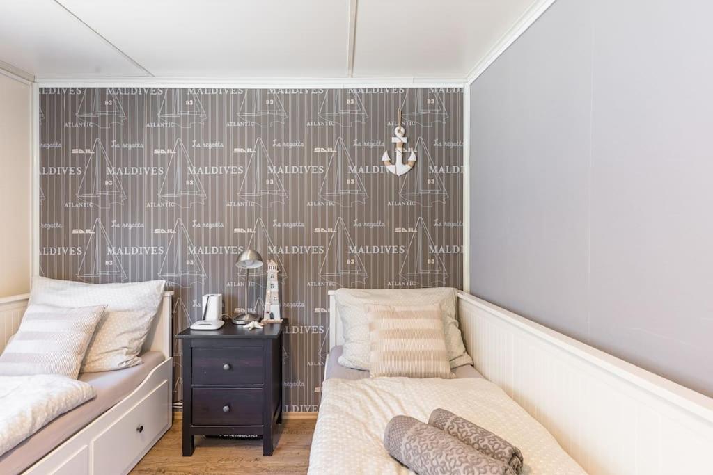 Ocarujuci Houseboat Na Dunaji *