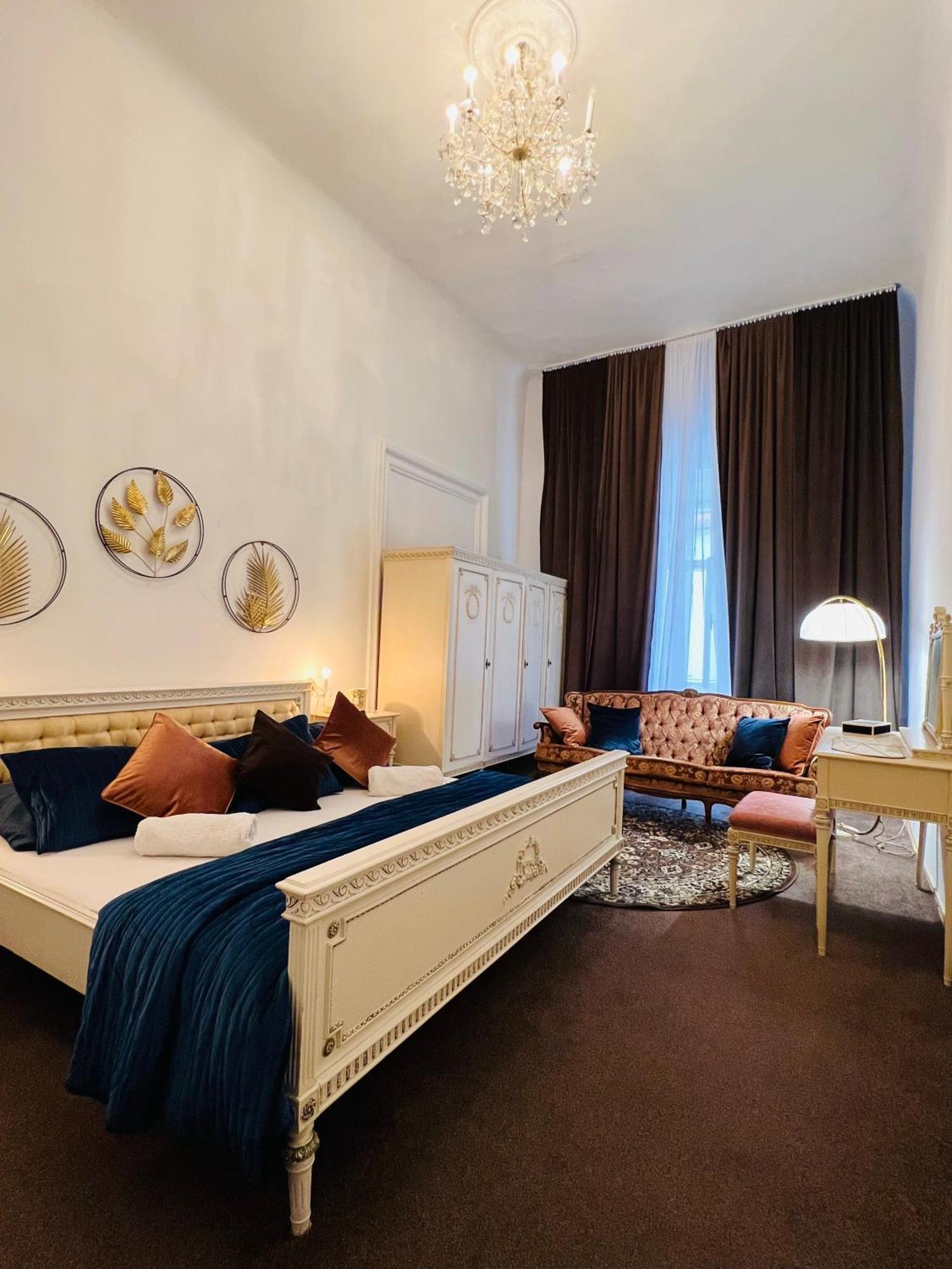 Apartment Csaky Palace 1