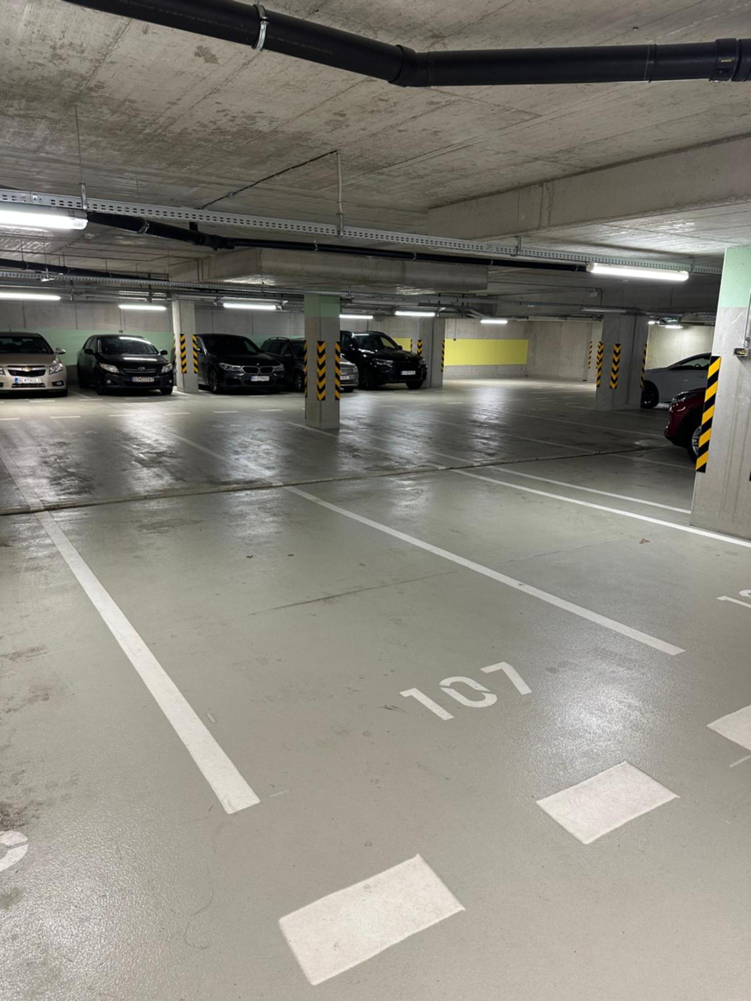 Ein Park With Free Parking Appartamento