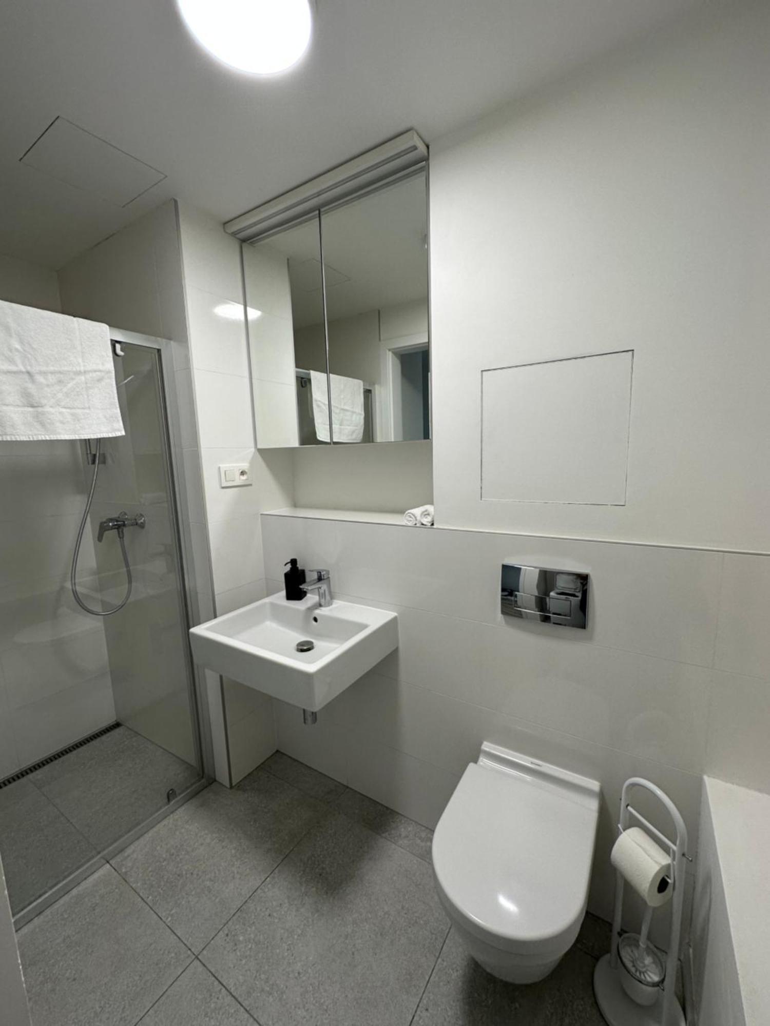 Apartment Ein Park With Free Parking *