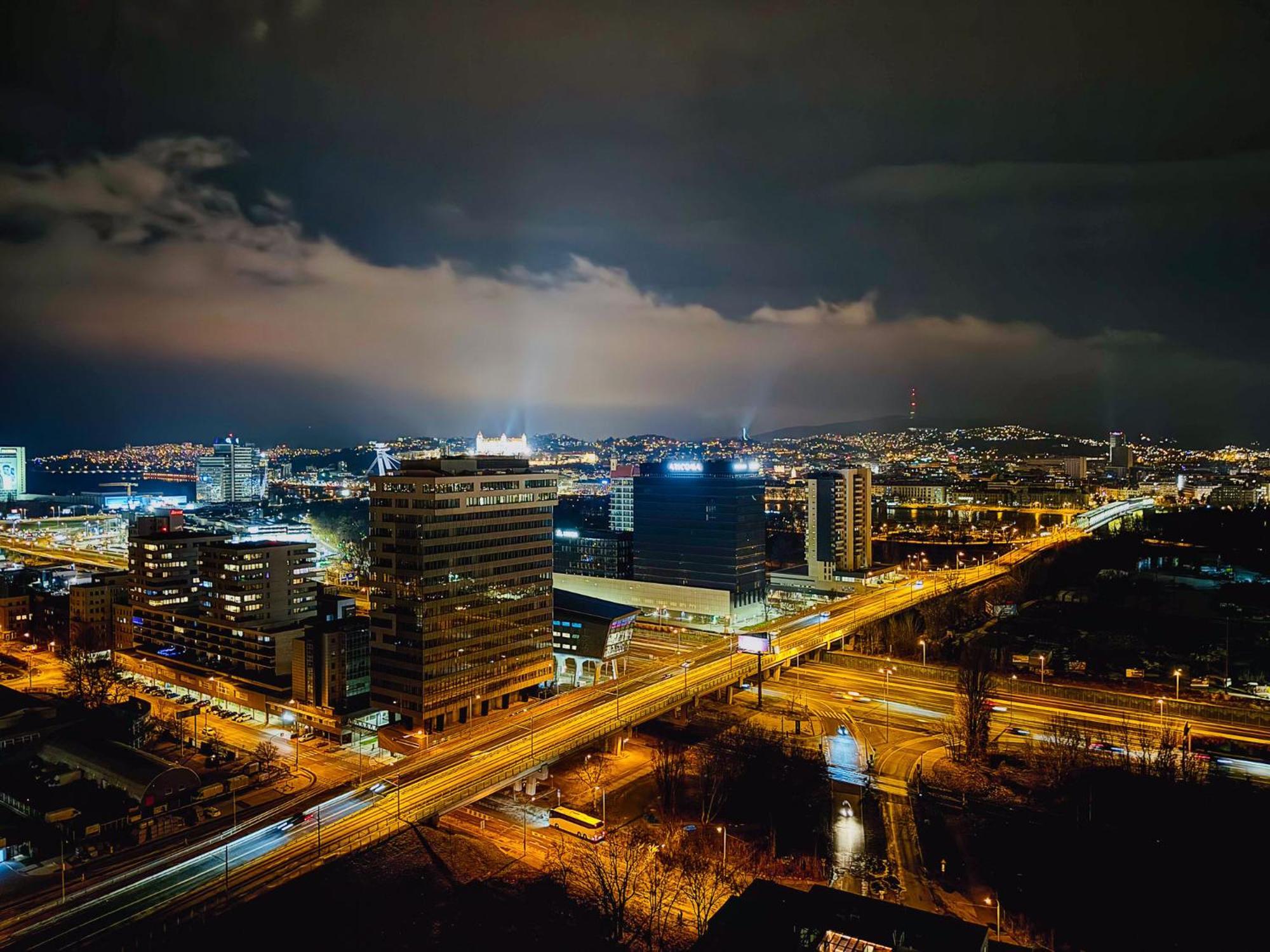 Top City View From 23rd Floor - Parking Included